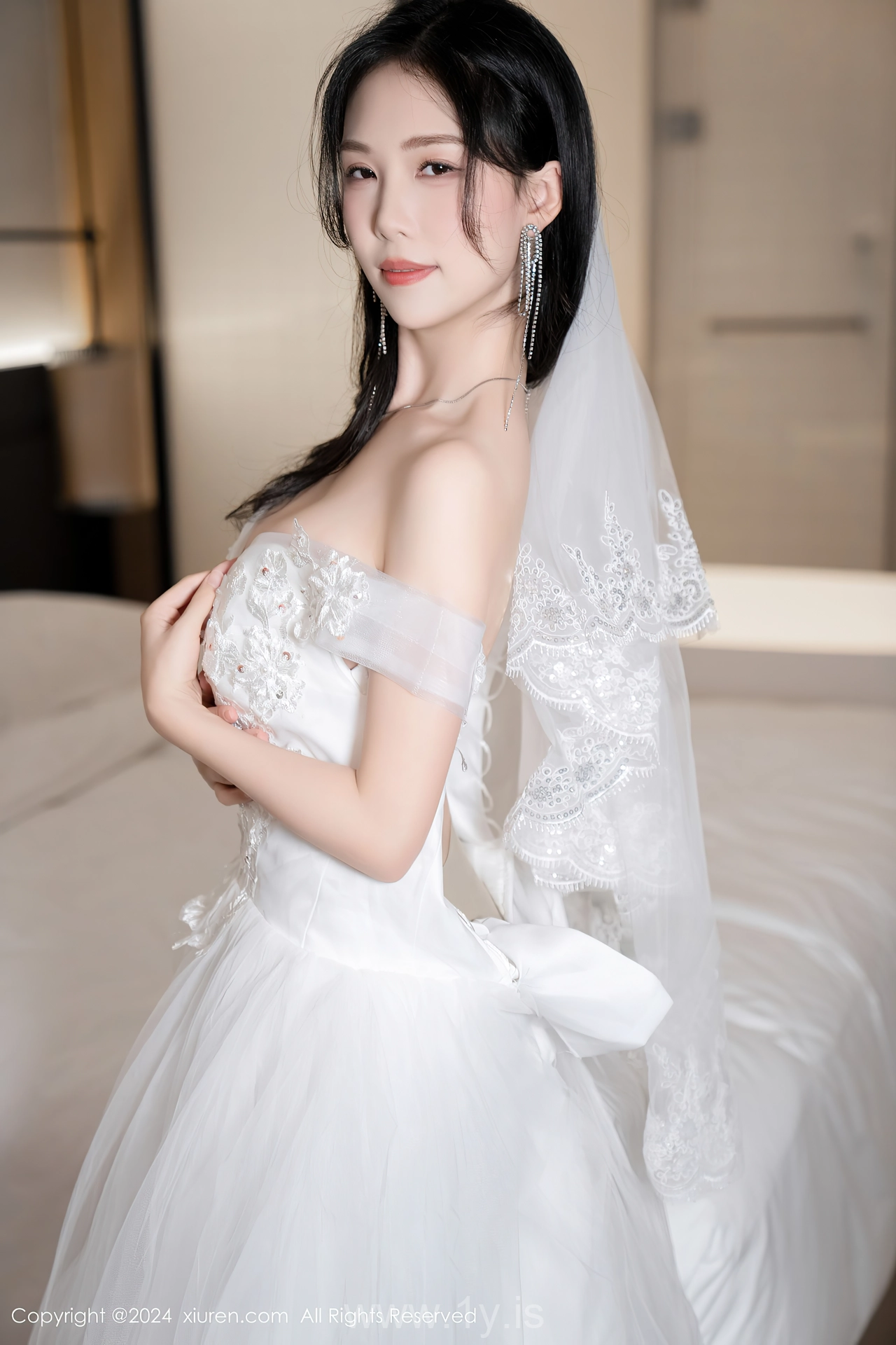 XIUREN(秀人网) No.8998 Sophisticated Asian Angel 利世