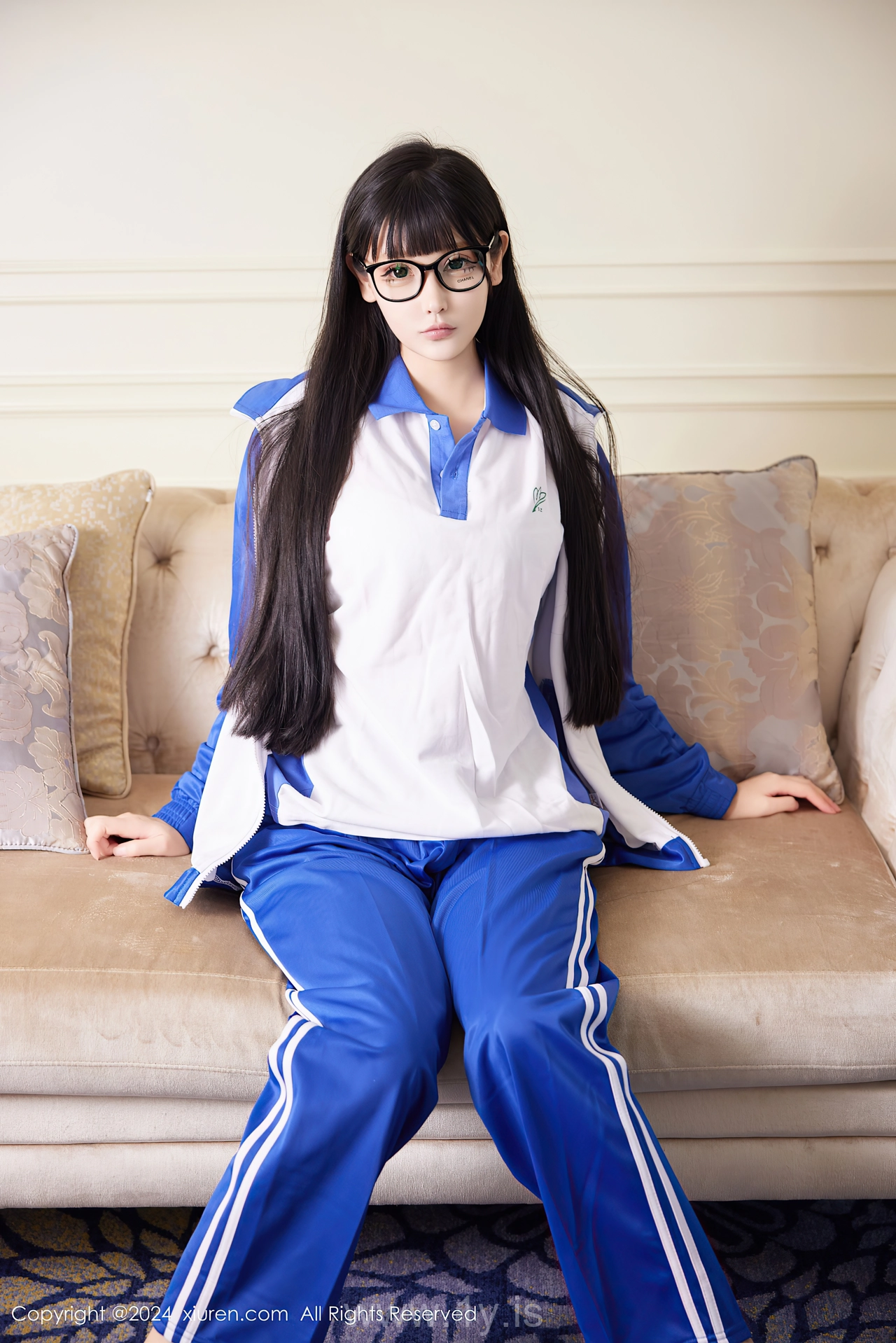 XIUREN(秀人网) No.9000 Charming & Slim Chinese Femme fatale 智恩baby