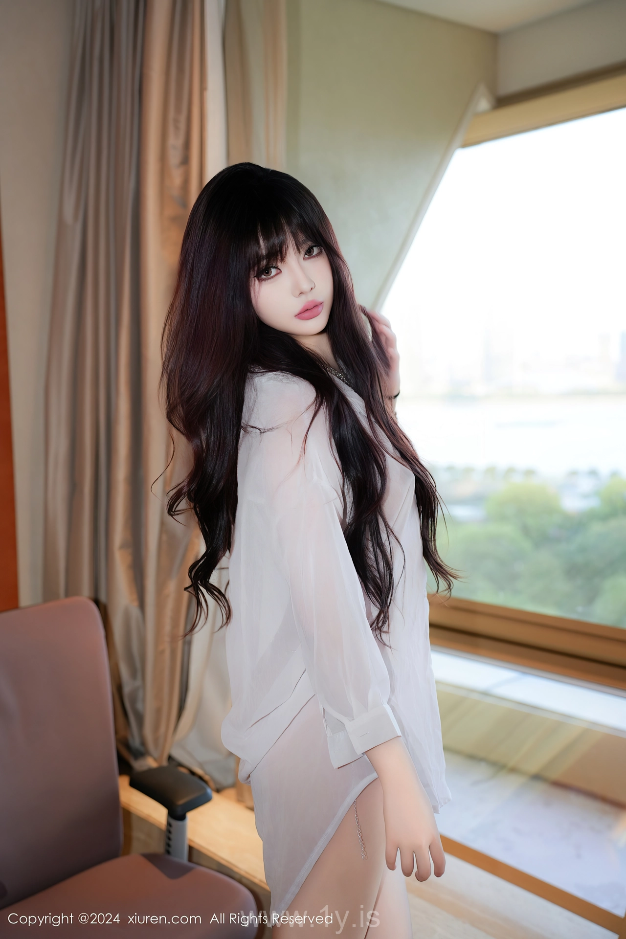 XIUREN(秀人网) No.9002 Seductive Chinese Siren 酒精阿姨