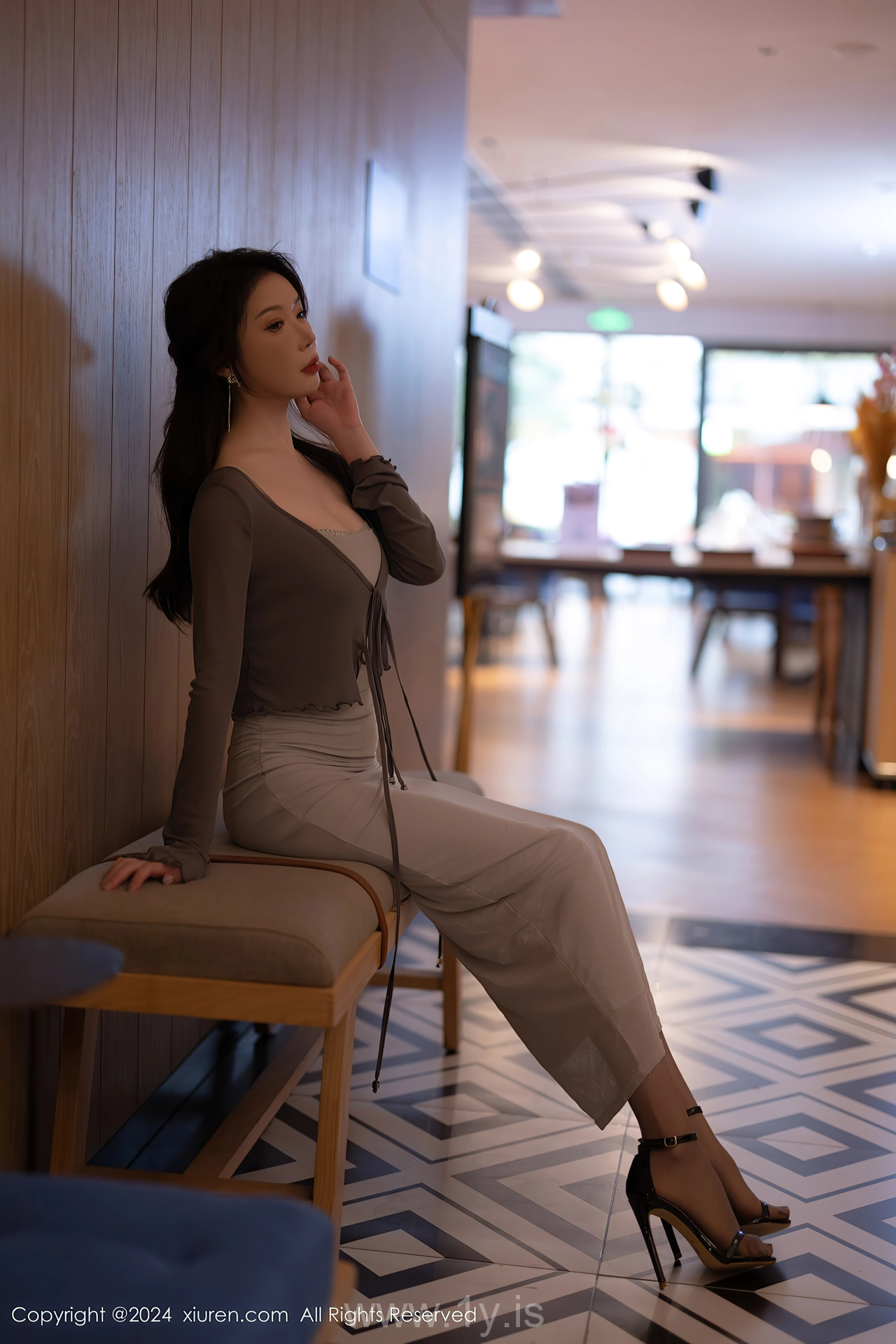 XIUREN(秀人网) No.9007 Lovely & Refined Chinese Girl 梦心玥