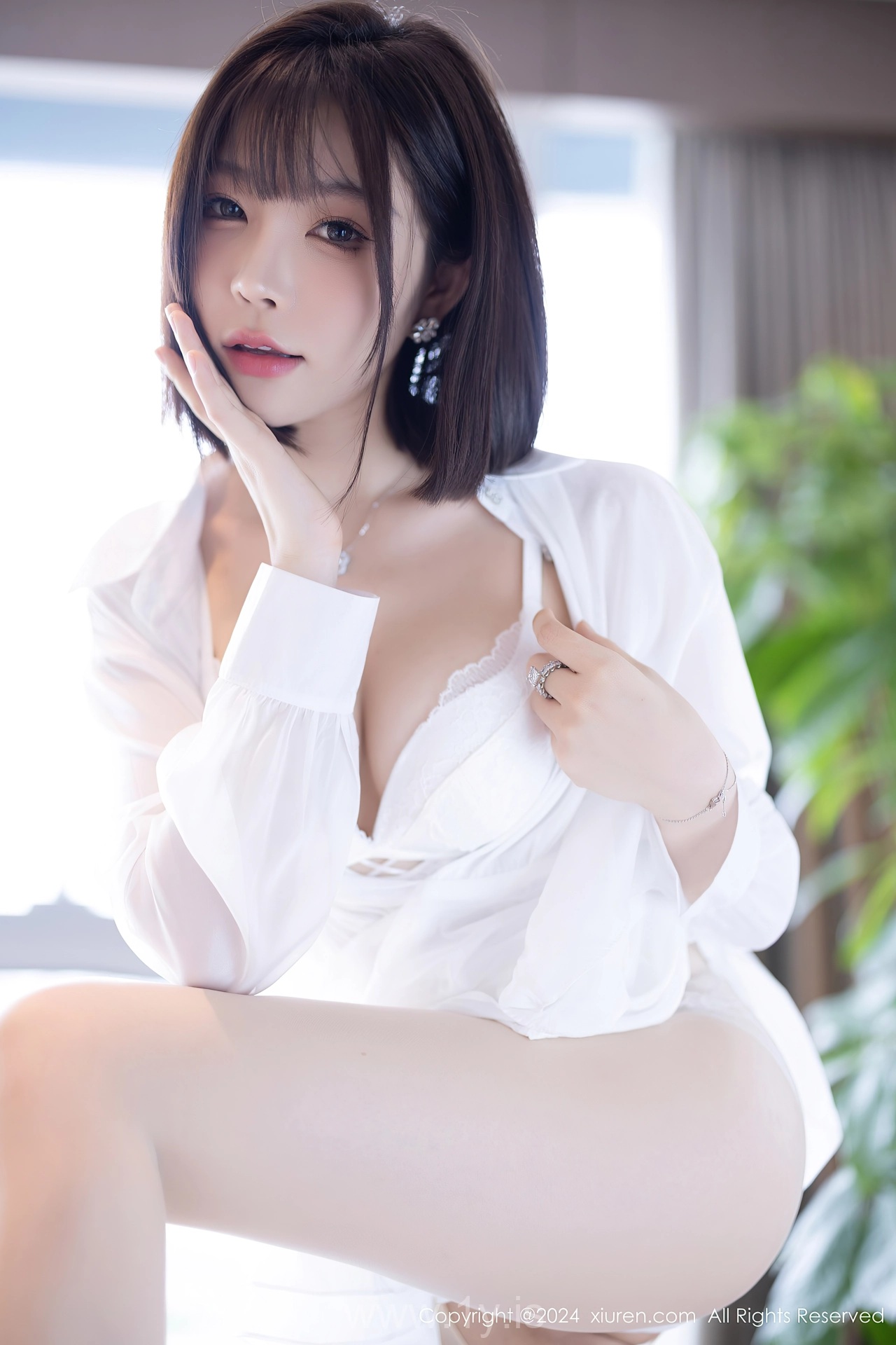 XIUREN(秀人网) No.9020 Radiant Chinese Dreamgirl 徐莉芝Booty