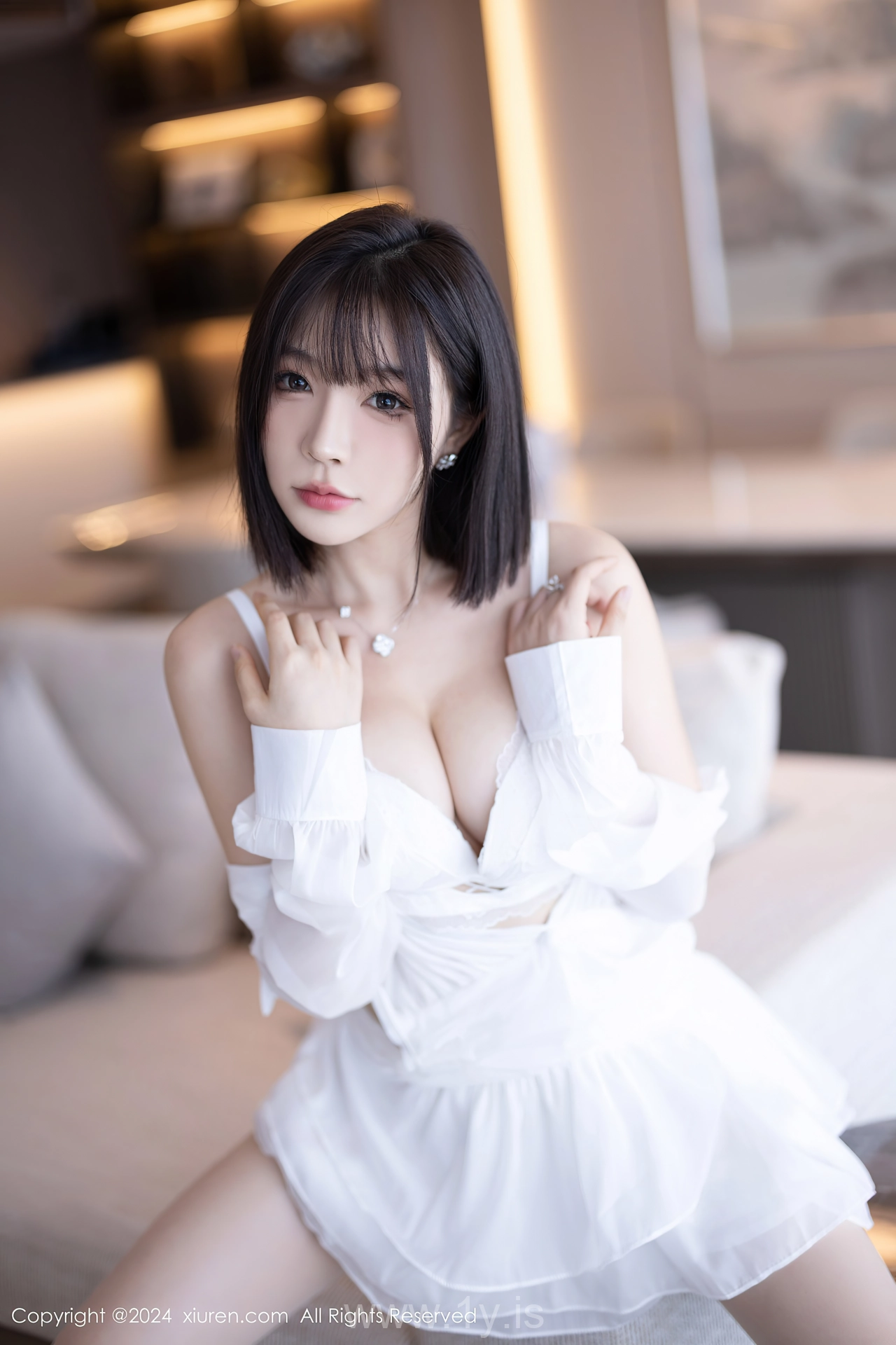 XIUREN(秀人网) No.9020 Radiant Chinese Dreamgirl 徐莉芝Booty