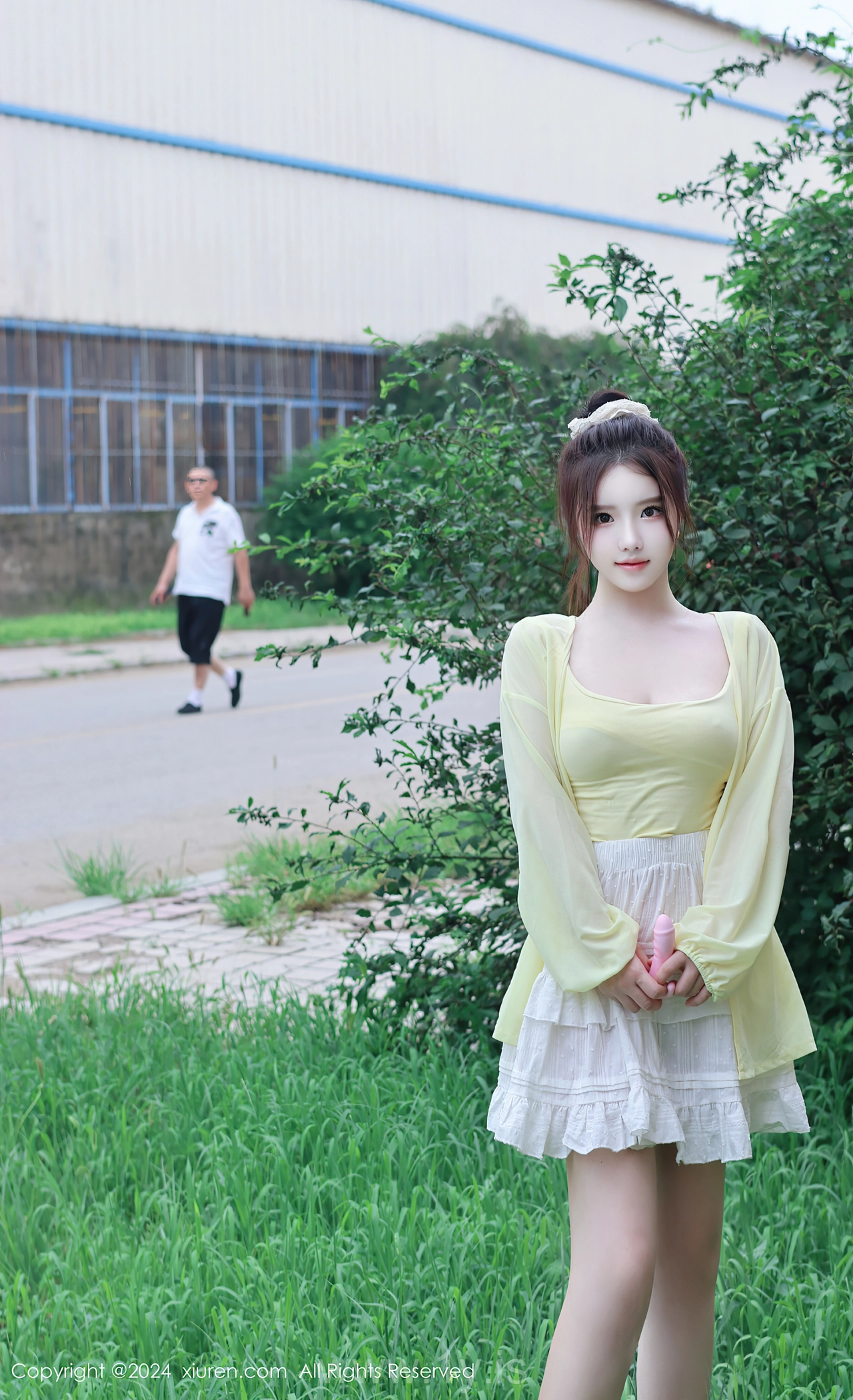 XIUREN(秀人网) No.9024 Refined Chinese Cougar 小薯条nienie