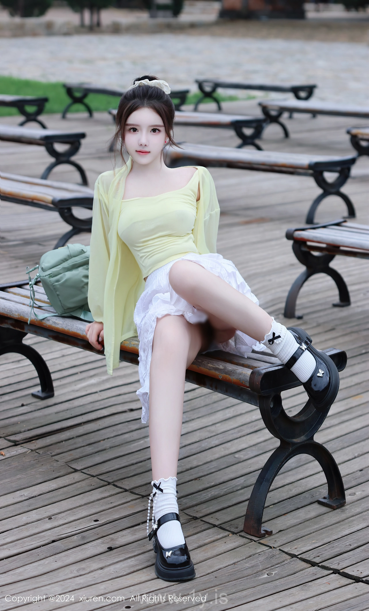 XIUREN(秀人网) No.9024 Refined Chinese Cougar 小薯条nienie