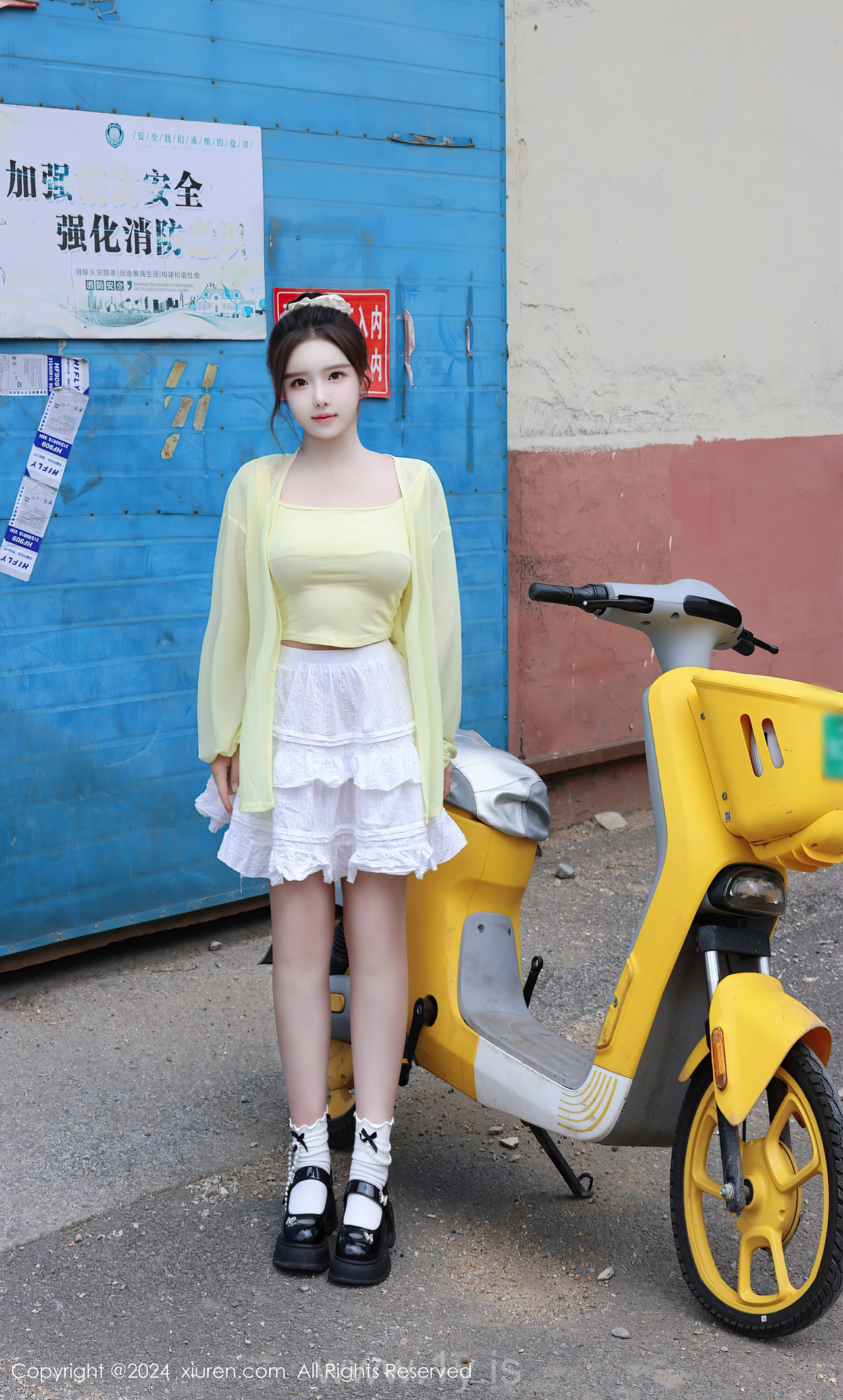 XIUREN(秀人网) No.9024 Refined Chinese Cougar 小薯条nienie