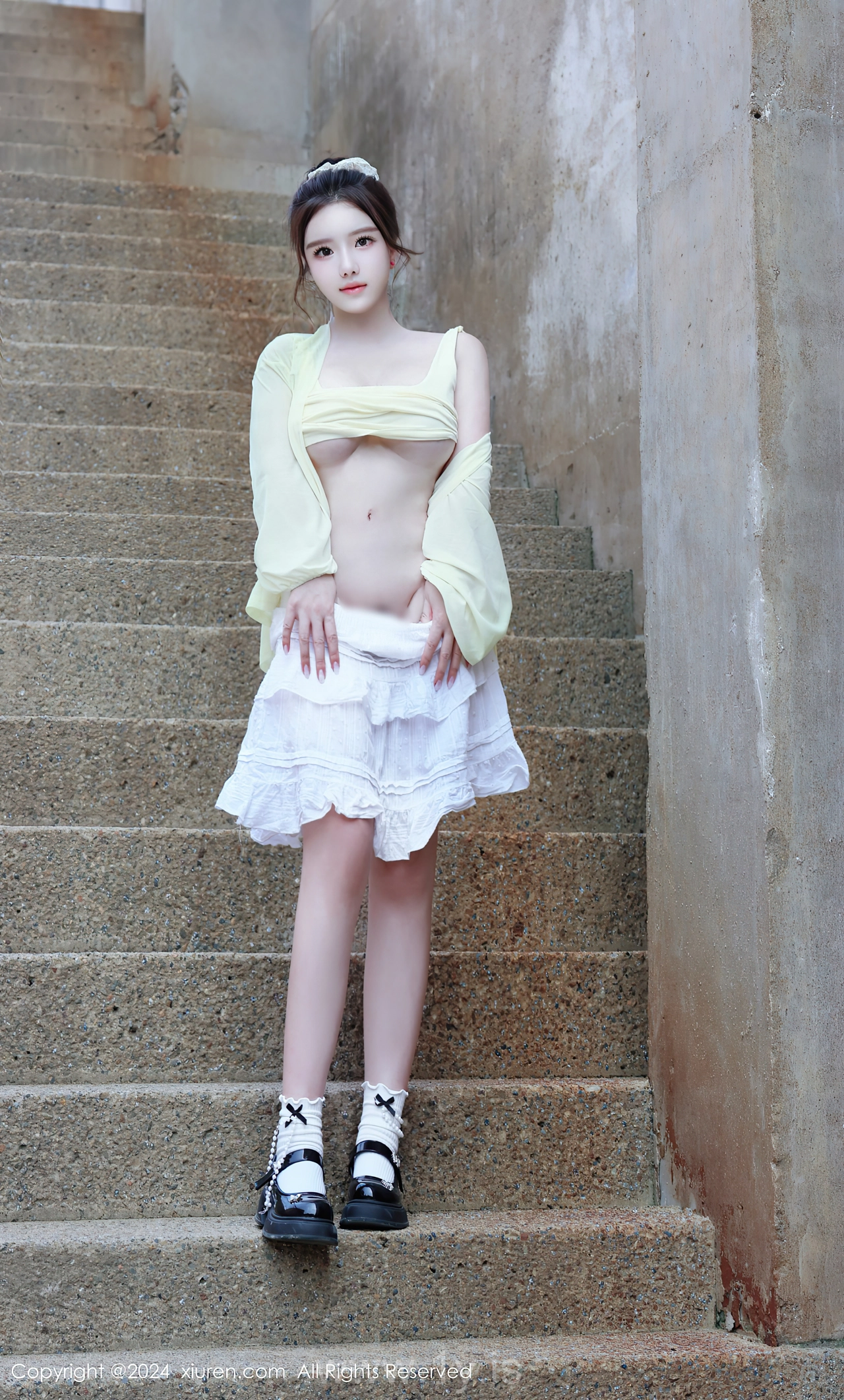 XIUREN(秀人网) No.9024 Refined Chinese Cougar 小薯条nienie