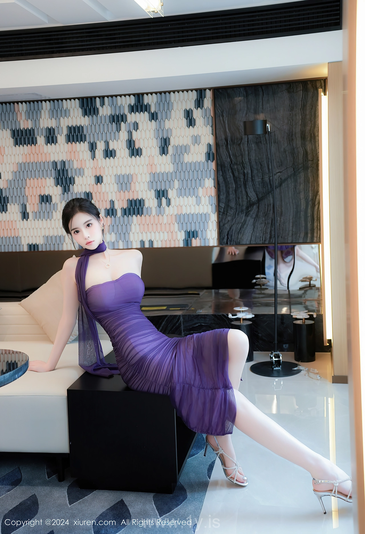 XIUREN(秀人网) No.9029 Elegant Chinese Temptress Erikaki