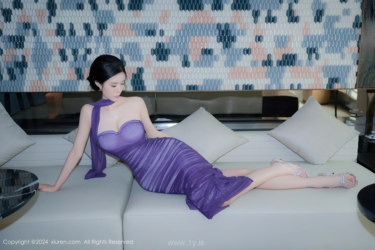 XIUREN(秀人网) No.9029 Elegant Chinese Temptress Erikaki