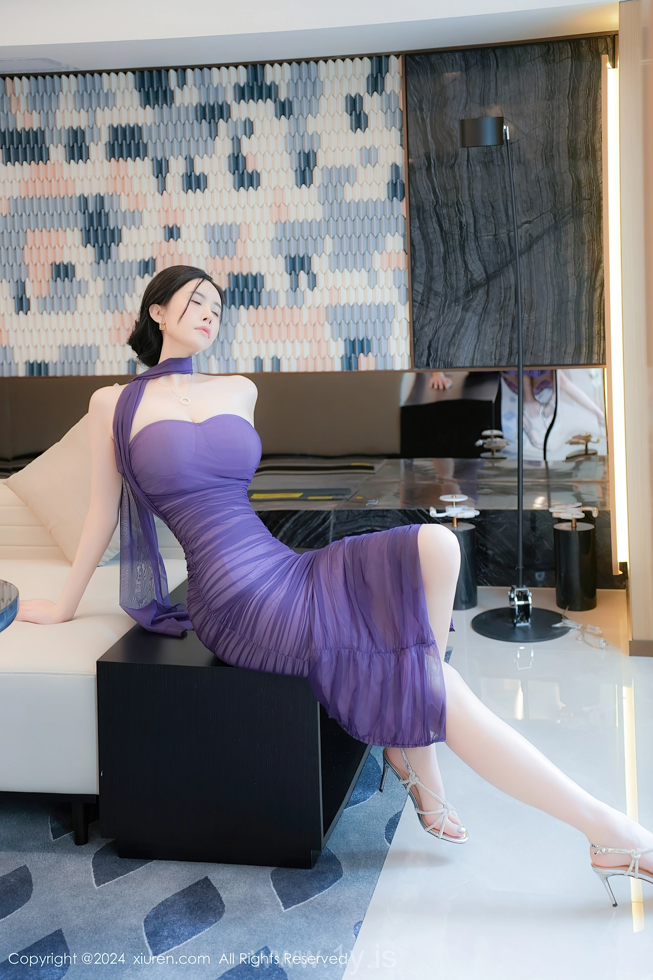 XIUREN(秀人网) No.9029 Elegant Chinese Temptress Erikaki