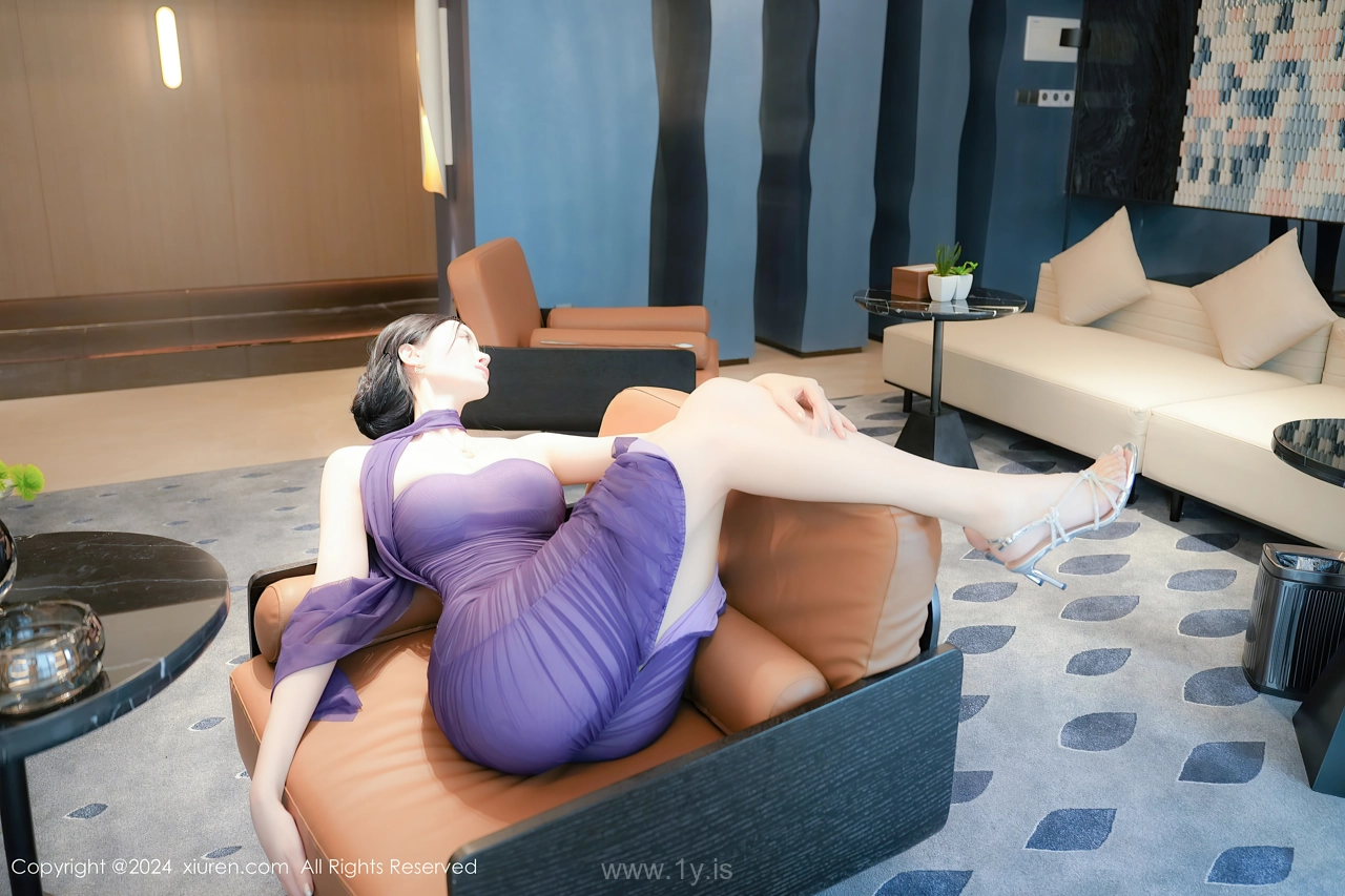 XIUREN(秀人网) No.9029 Elegant Chinese Temptress Erikaki