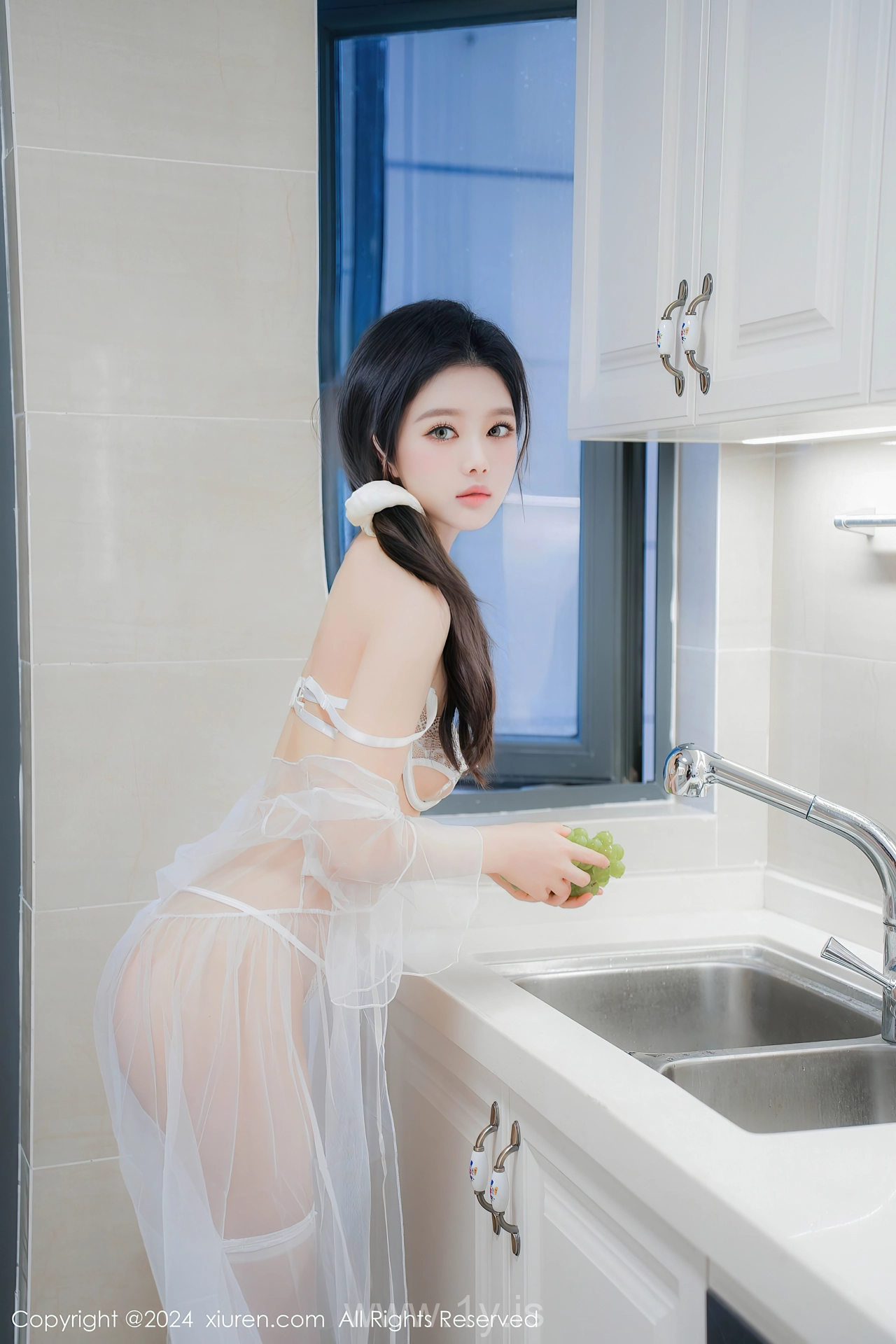 XIUREN(秀人网) No.9031 Luminous & Pretty Chinese Seductress 于诺诺ise