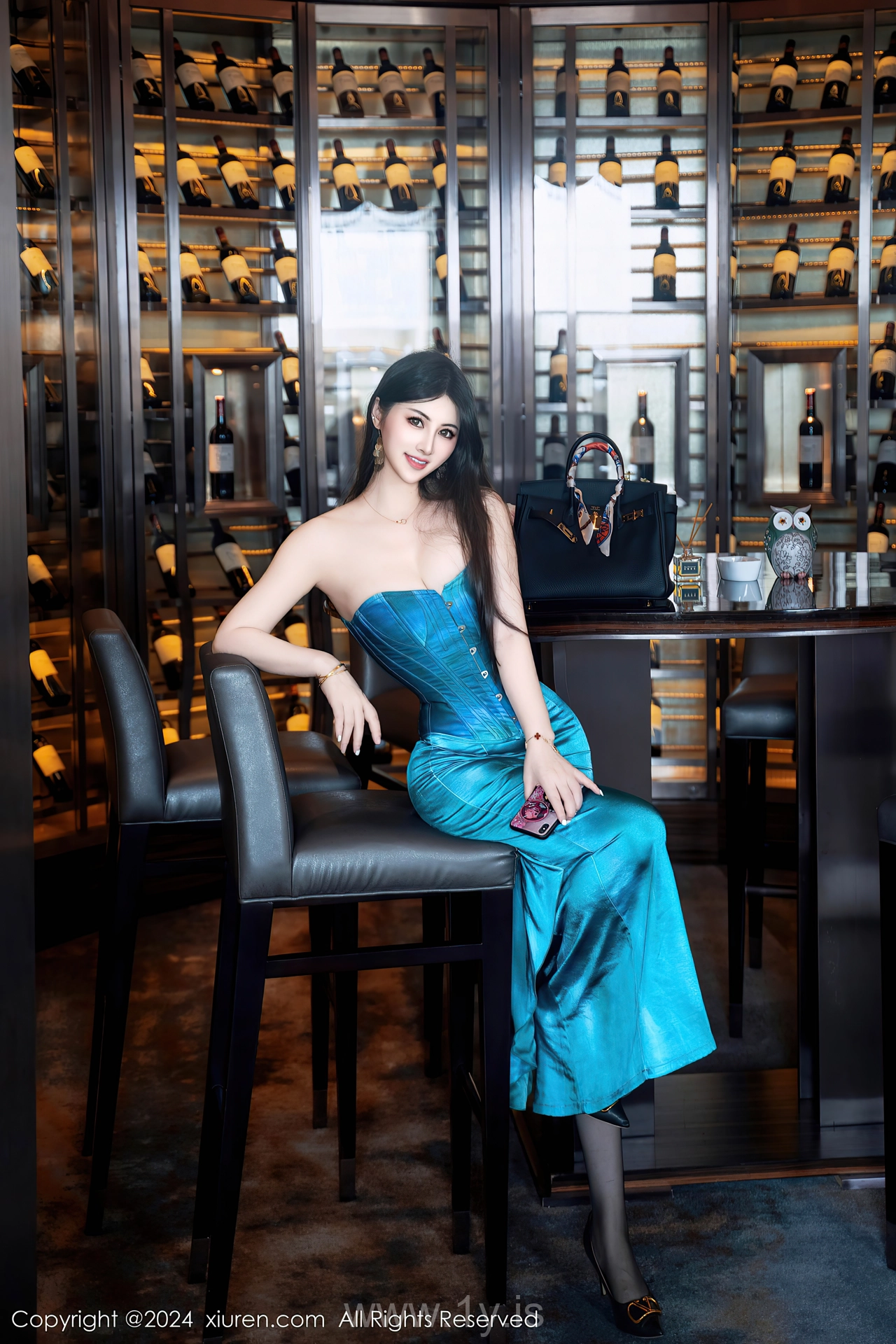 XIUREN(秀人网) No.9039 Nice-looking & Angelic Chinese Muse 诗诗kiki