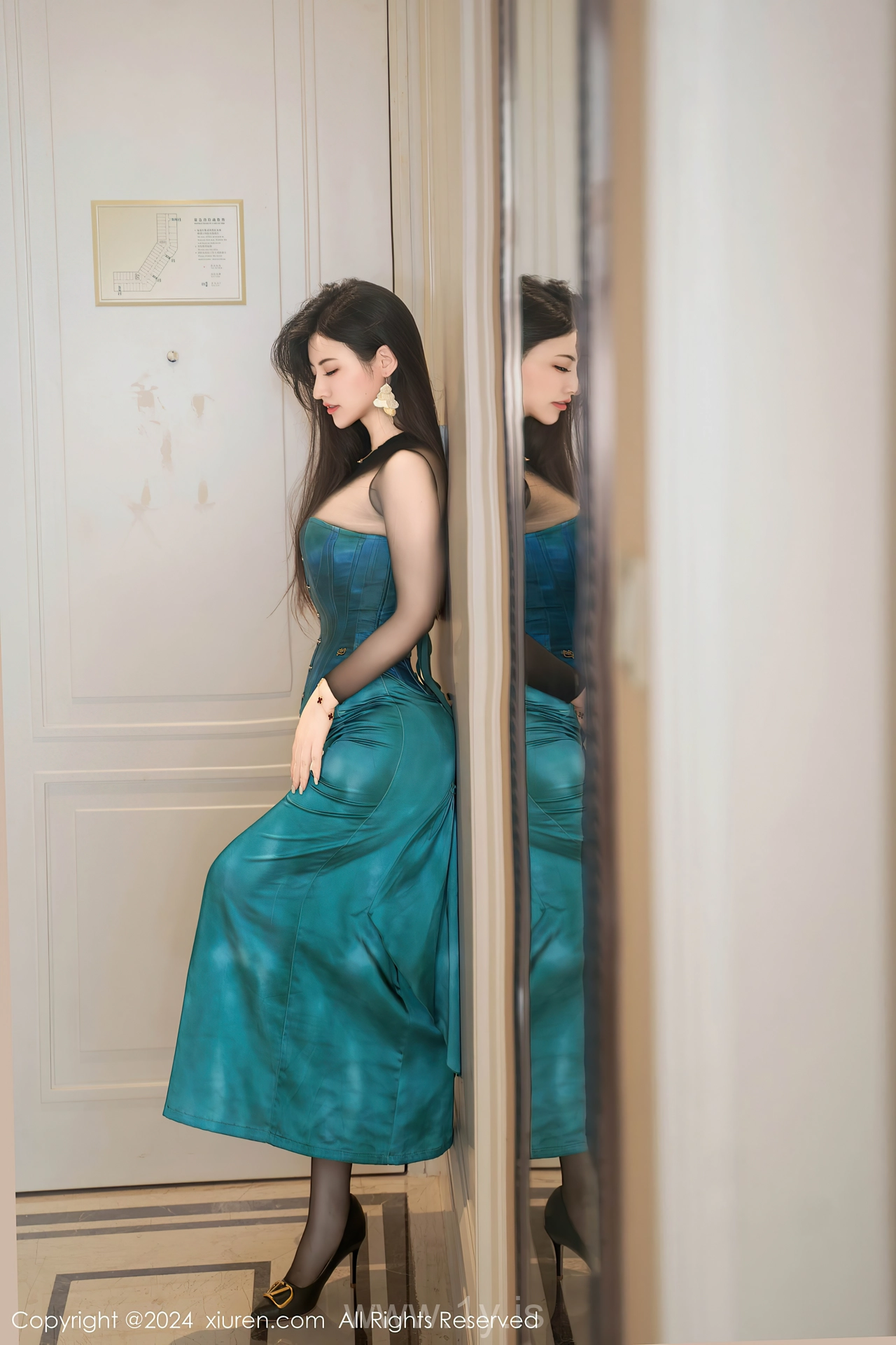 XIUREN(秀人网) No.9039 Nice-looking & Angelic Chinese Muse 诗诗kiki