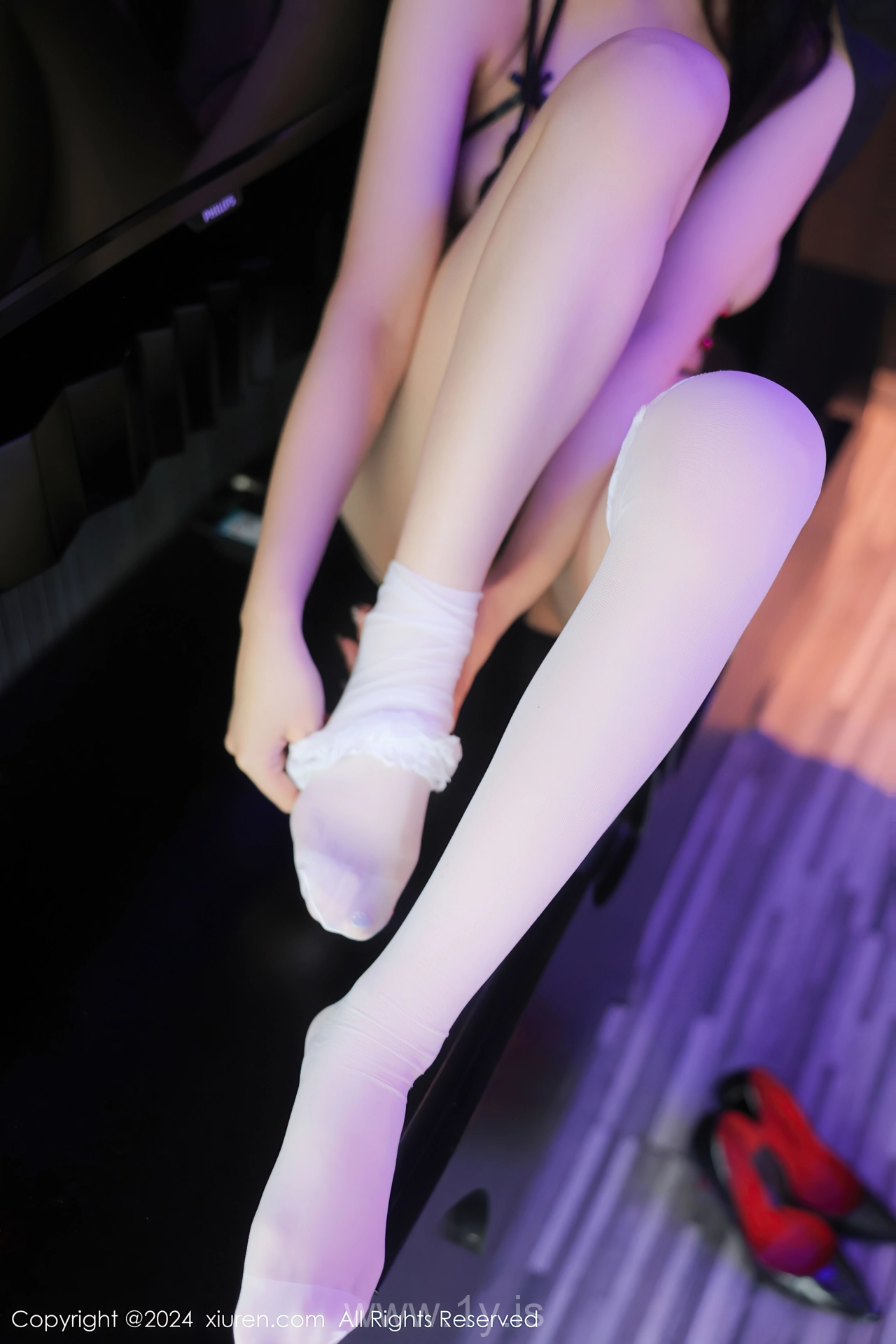 XIUREN(秀人网) No.9045 Sensuous Asian Muse 袁圆