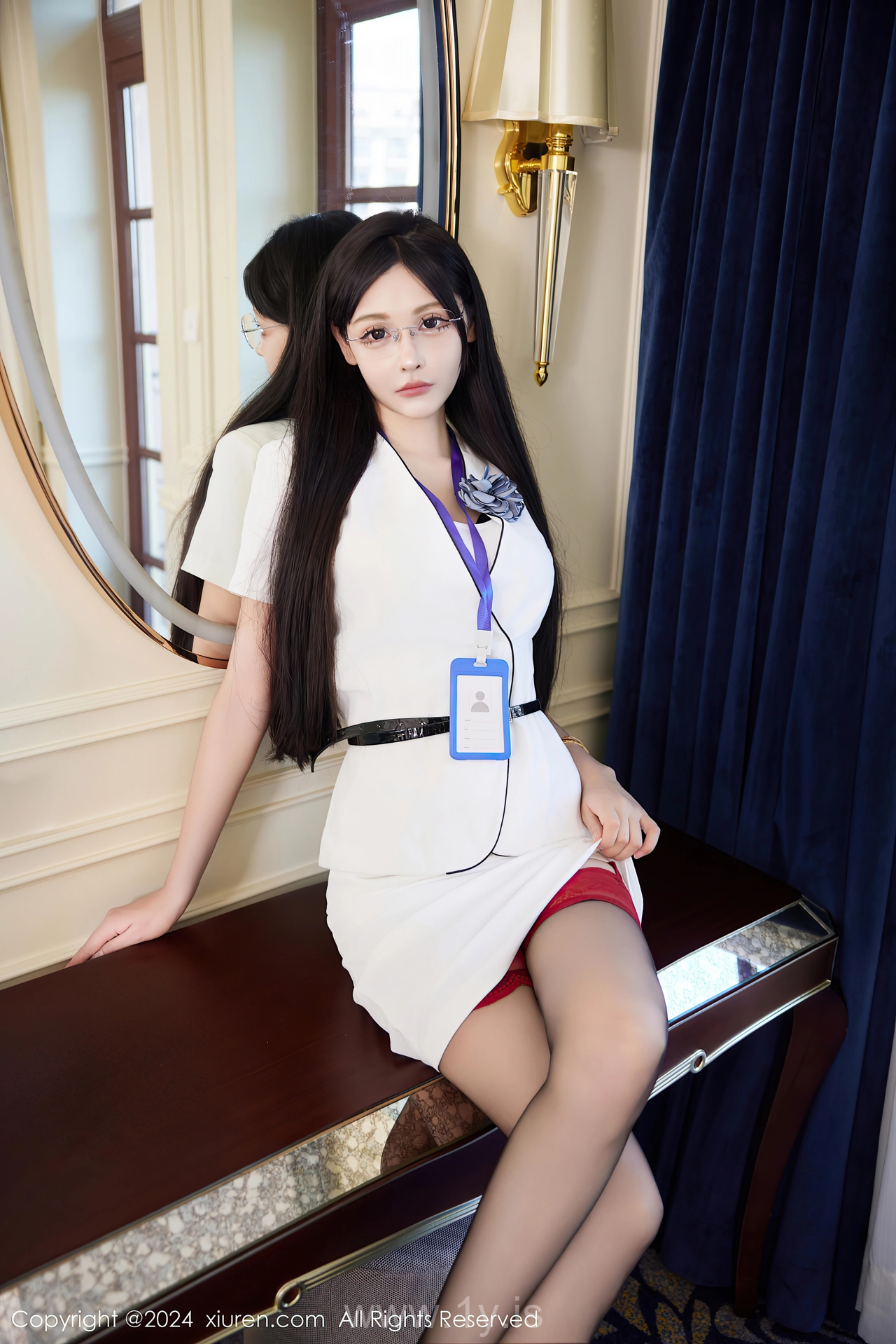 XIUREN(秀人网) No.9049 Shimmering Chinese Cougar 智恩baby