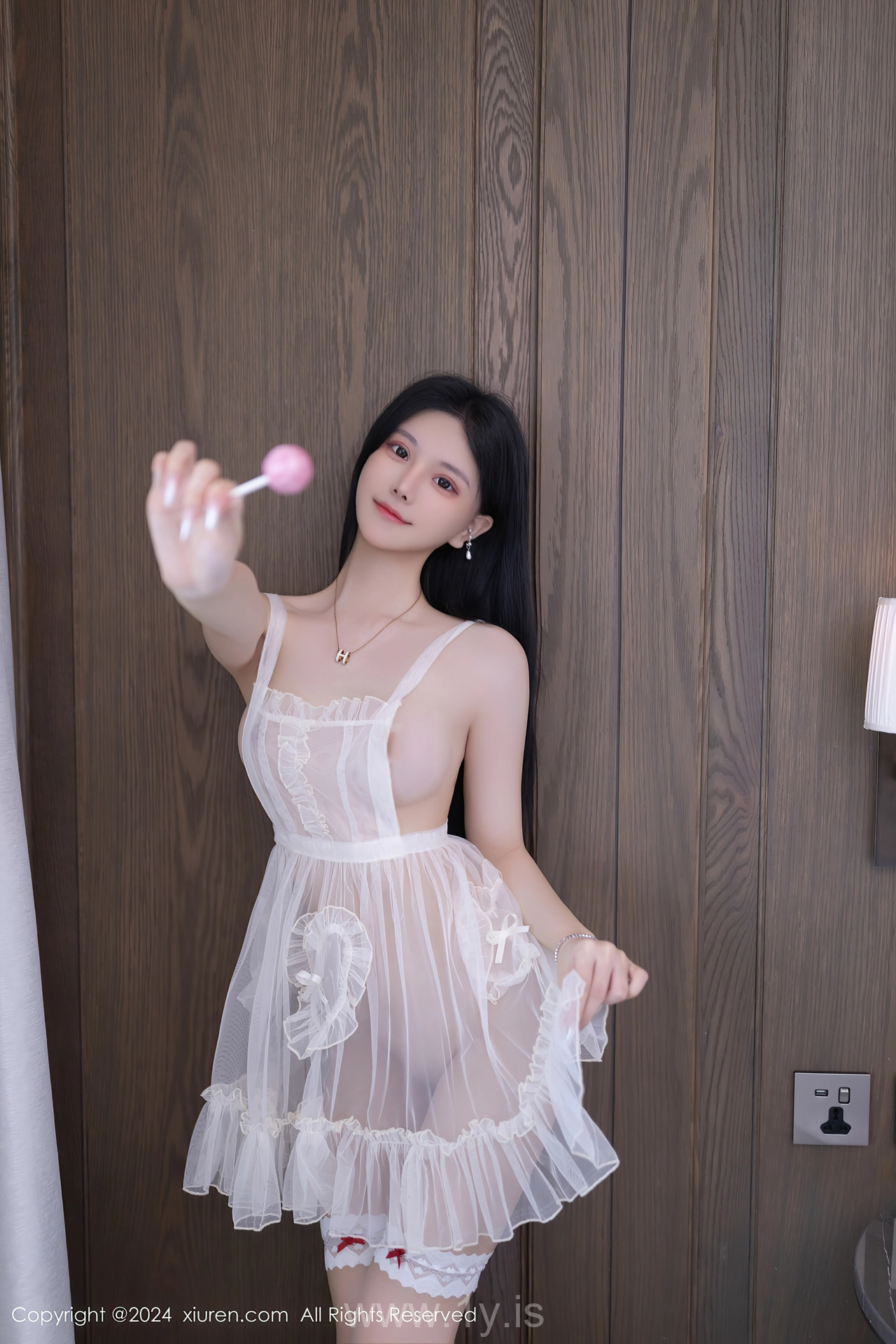 XIUREN(秀人网) No.9062 Irresistible & Angelic Chinese Femme fatale 幼幼