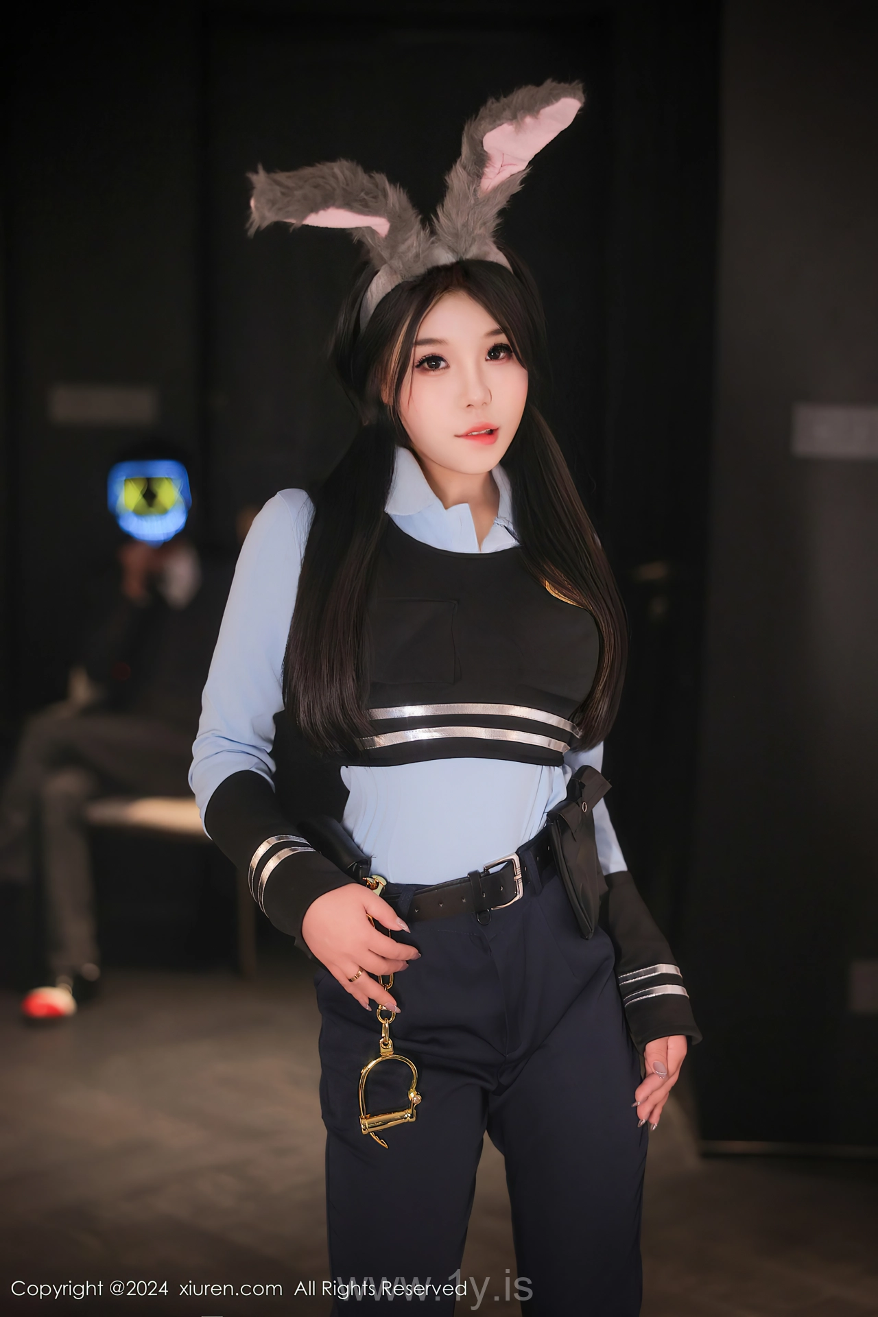 XIUREN(秀人网) No.9071 Enigmatic & Slender Chinese Enigma 麦田