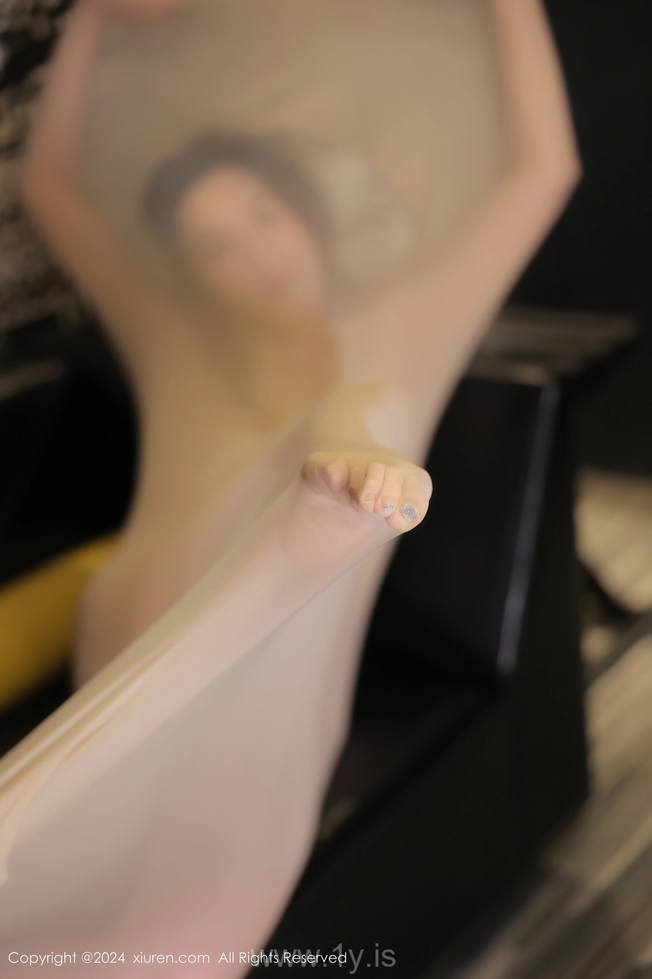 XIUREN(秀人网) No.9073 Slim & Voluptuous Chinese Teen 袁圆