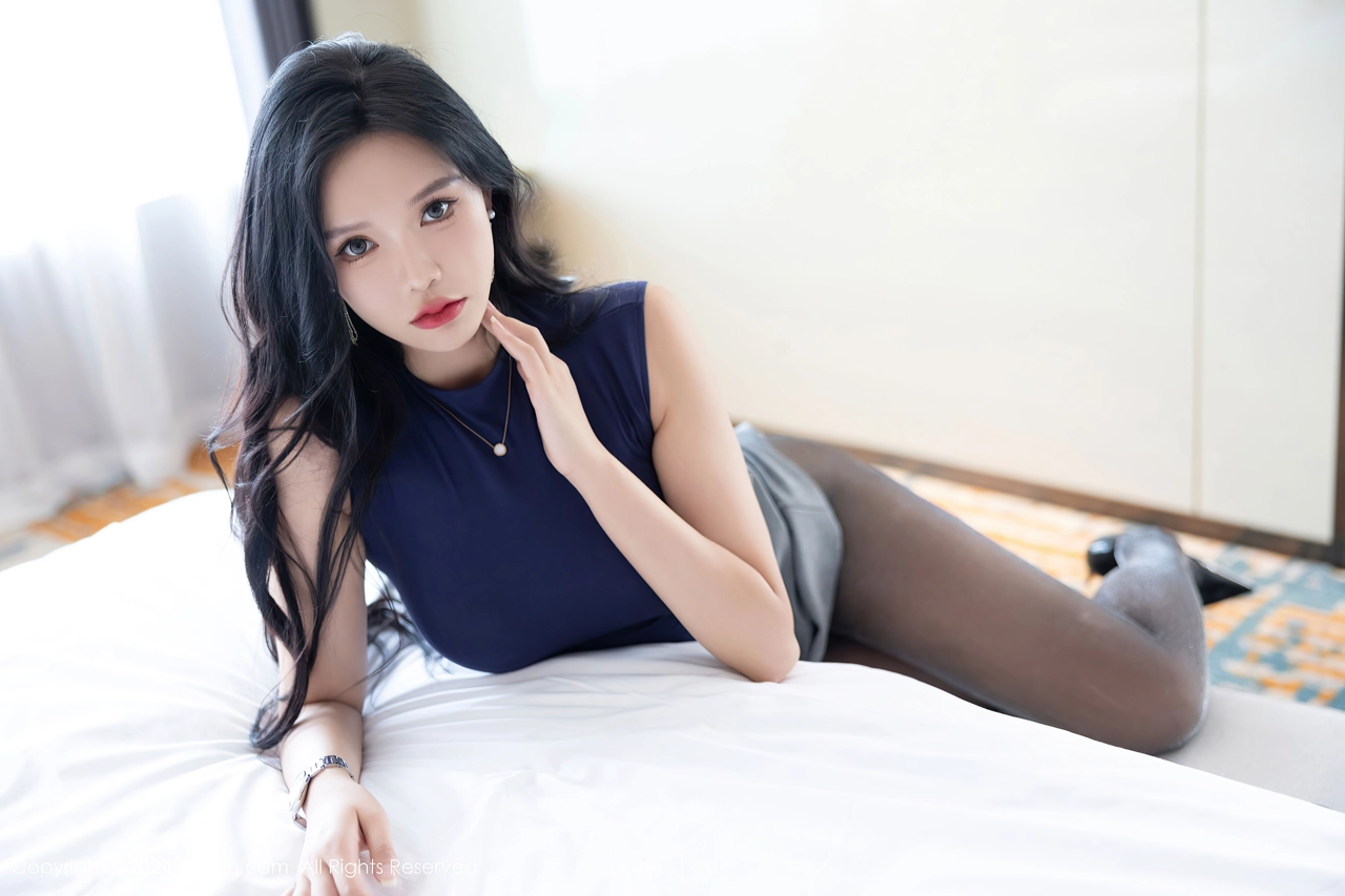 XIUREN(秀人网) No.9082 Enigmatic & Playful Asian Goddess 娜比