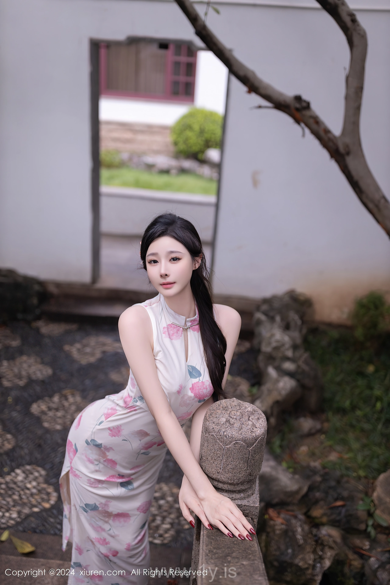 XIUREN(秀人网) No.9087 Seductive & Graceful Chinese Belle 小逗逗