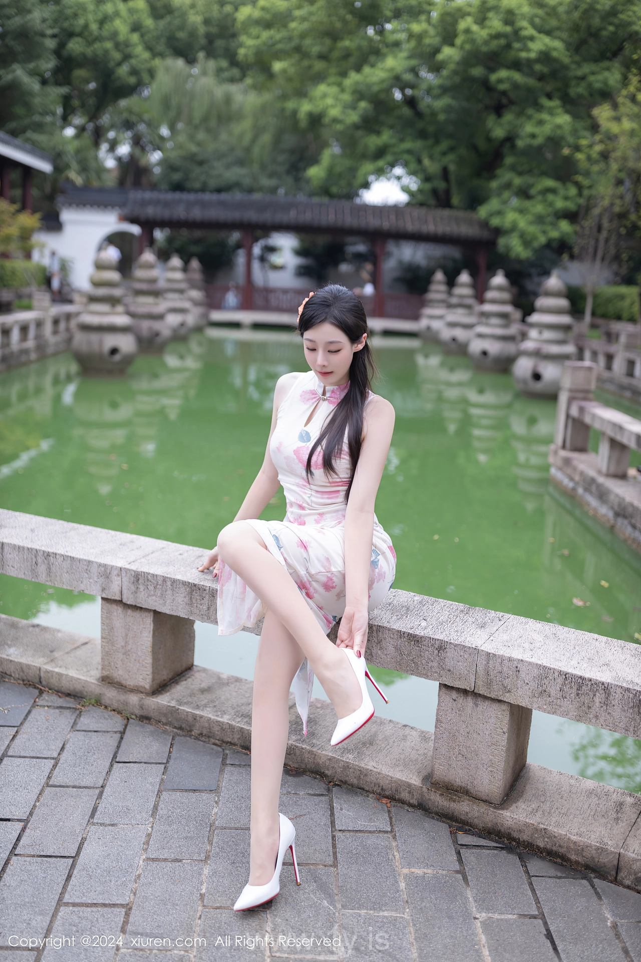 XIUREN(秀人网) No.9087 Seductive & Graceful Chinese Belle 小逗逗