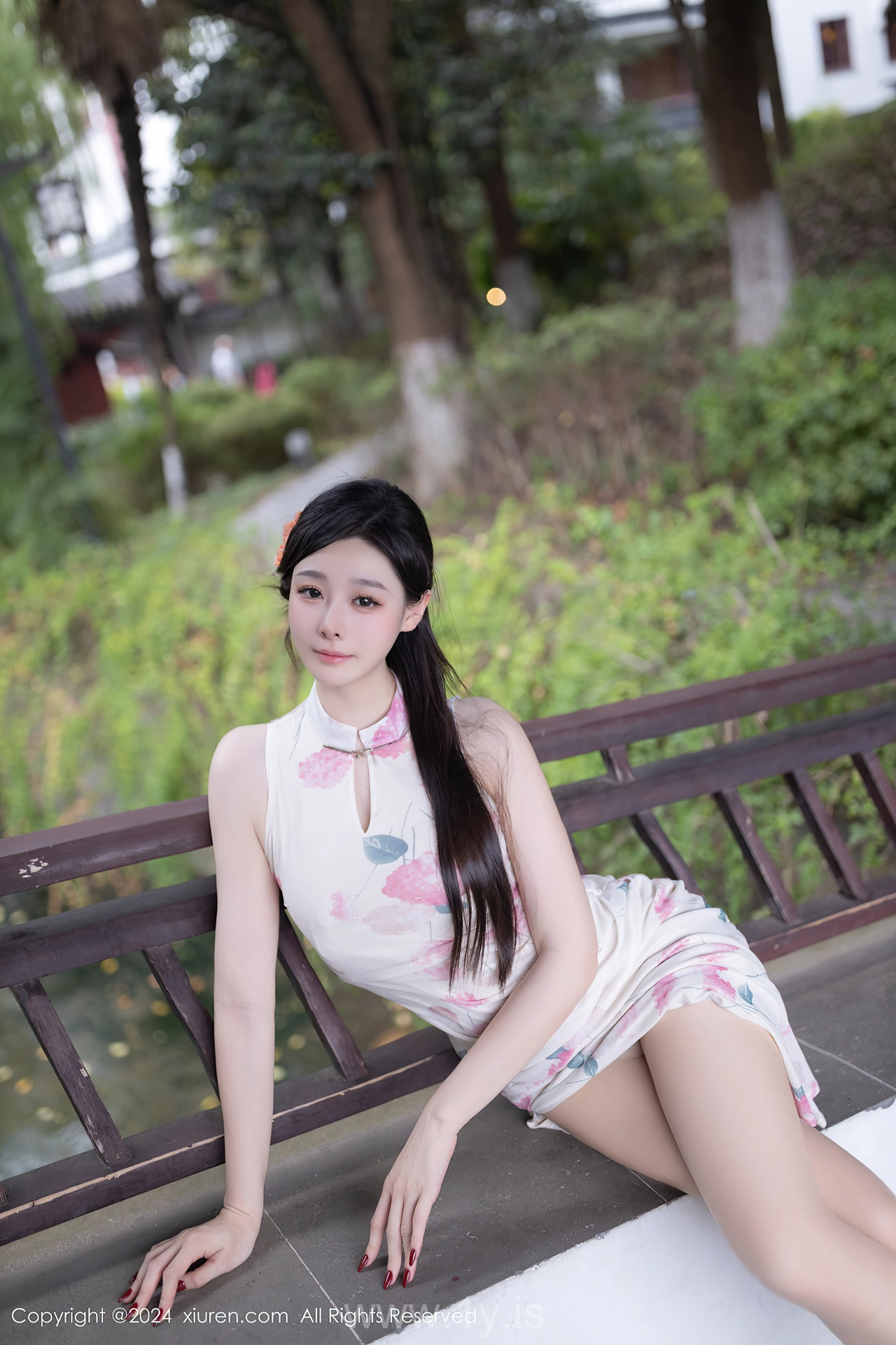 XIUREN(秀人网) No.9087 Seductive & Graceful Chinese Belle 小逗逗