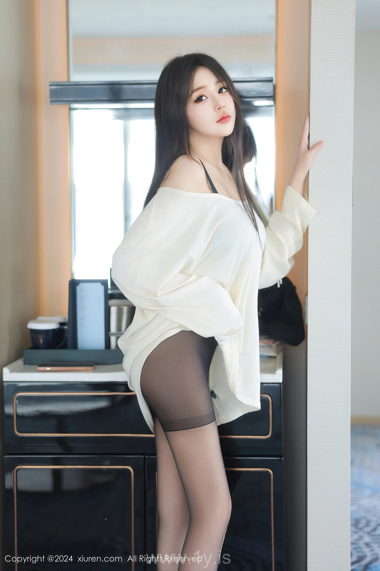 XIUREN(秀人网) No.9089 Captivating Asian Femme fatale 柚柚小奶瓶