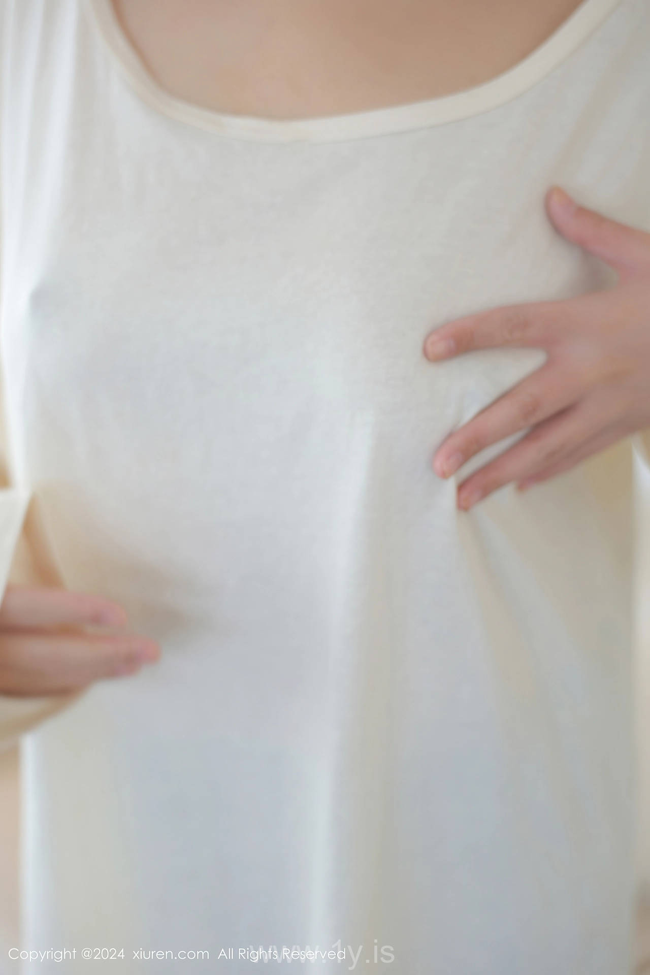 XIUREN(秀人网) No.9089 Captivating Asian Femme fatale 柚柚小奶瓶