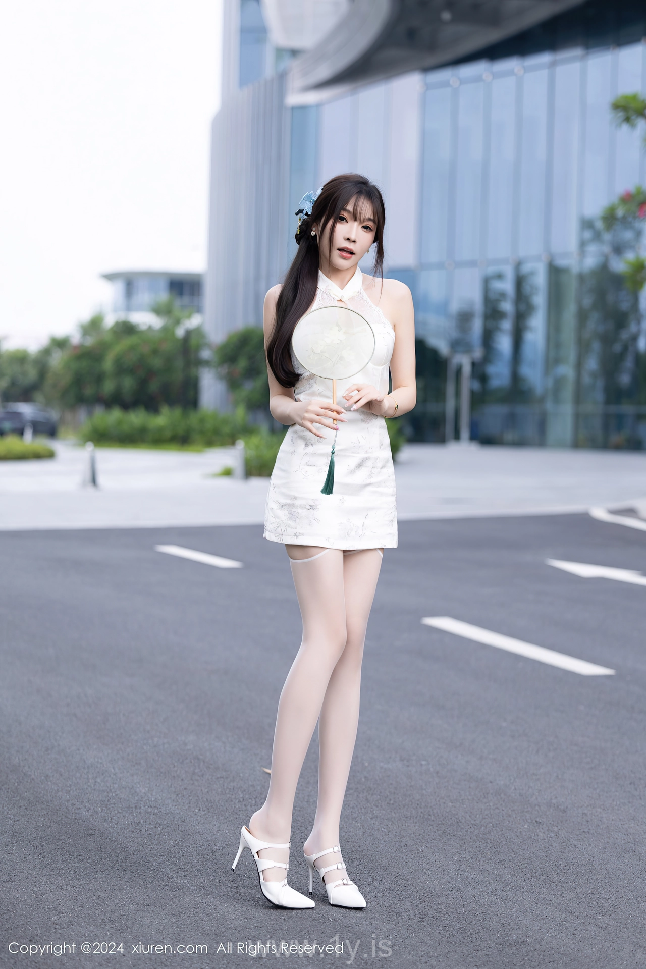 XIUREN(秀人网) No.9101 Good-looking Chinese Siren 徐莉芝Booty