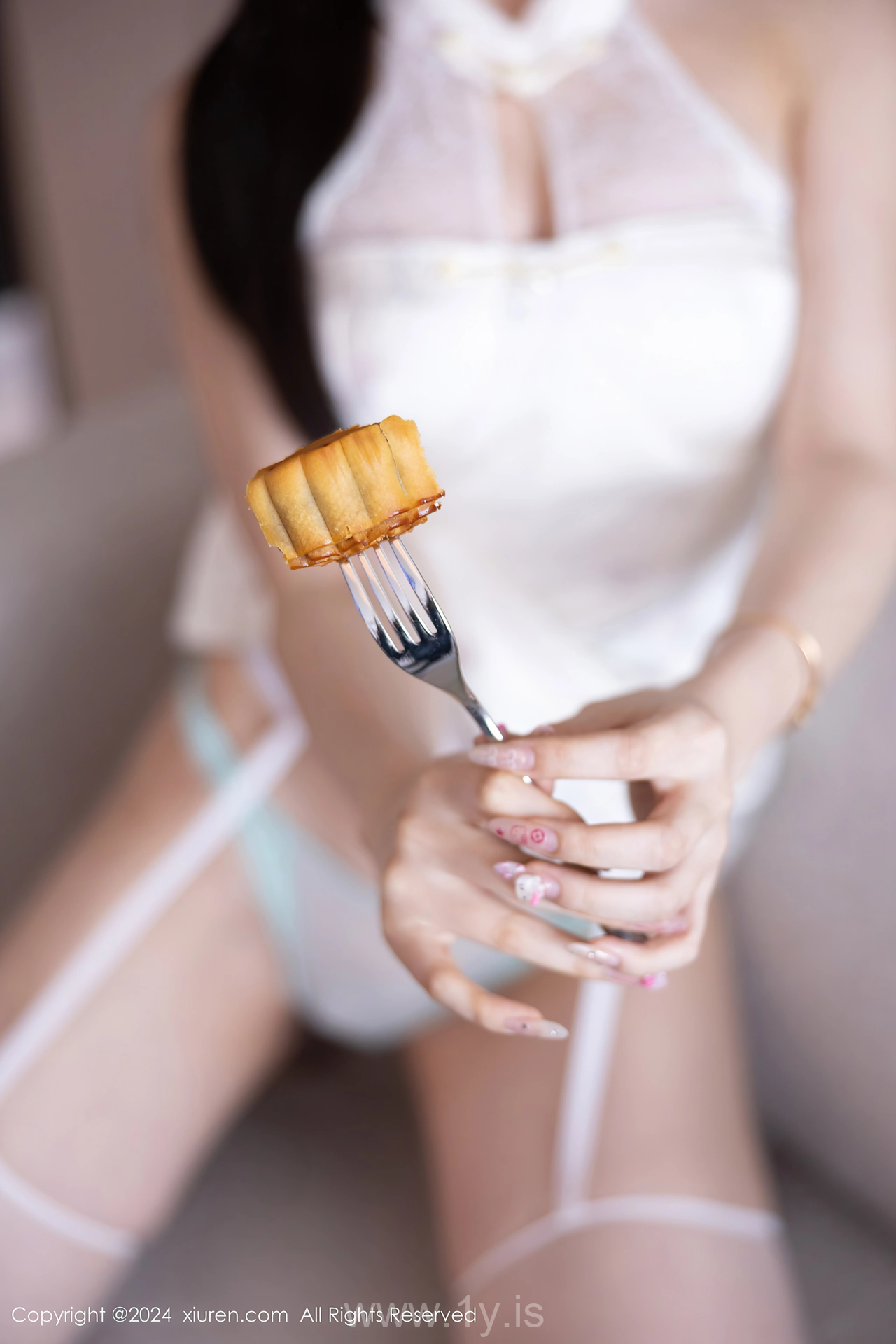 XIUREN(秀人网) No.9101 Good-looking Chinese Siren 徐莉芝Booty