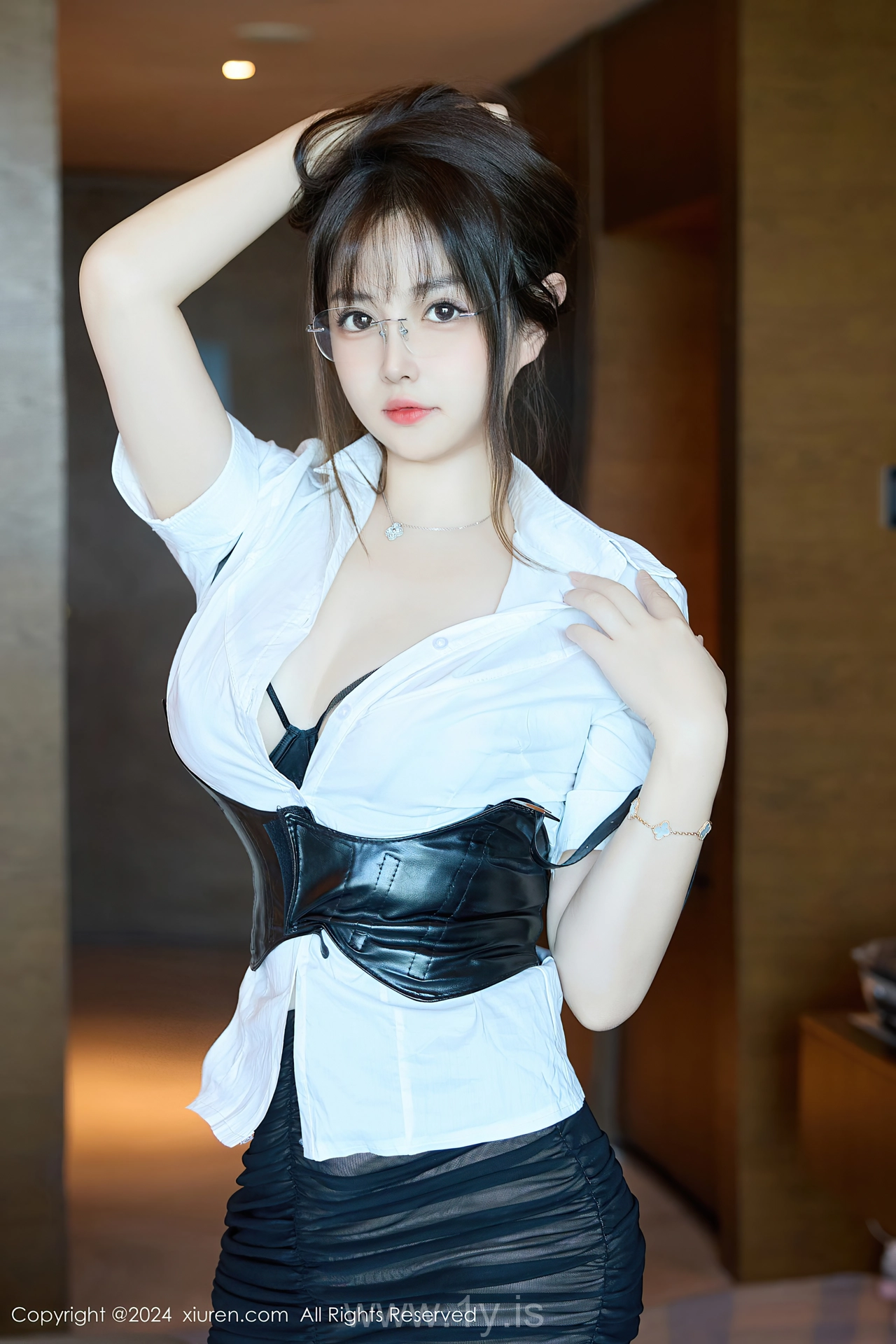 XIUREN(秀人网) No.9104 Lively & Adorable Chinese Seductress 养乐多Doll