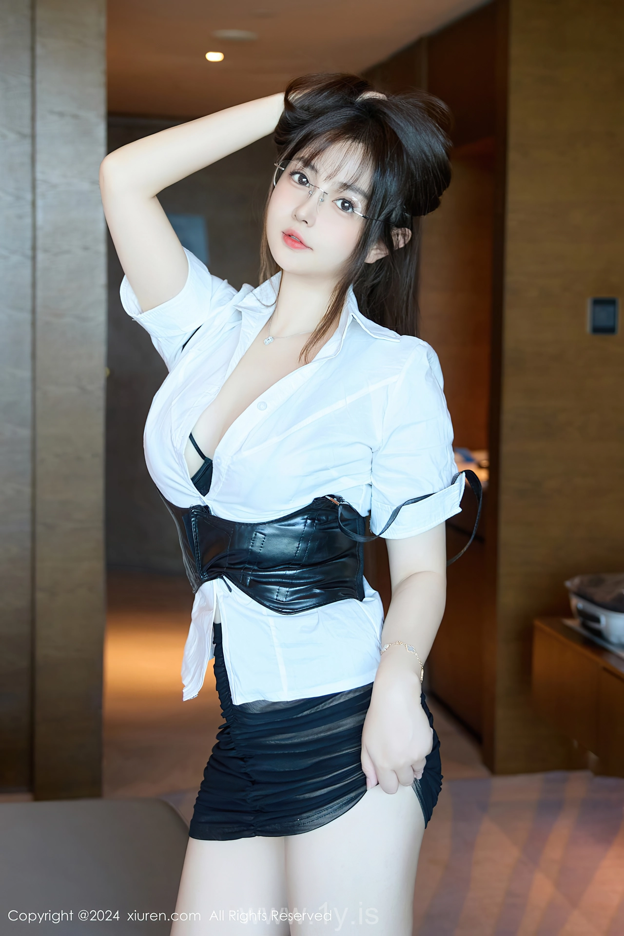 XIUREN(秀人网) No.9104 Lively & Adorable Chinese Seductress 养乐多Doll