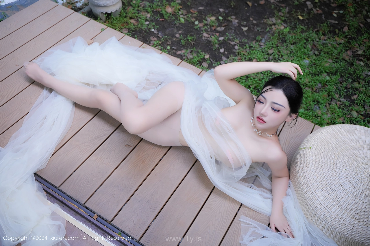 XIUREN(秀人网) No.9105 Good-looking Asian Muse 妙可可Cheese