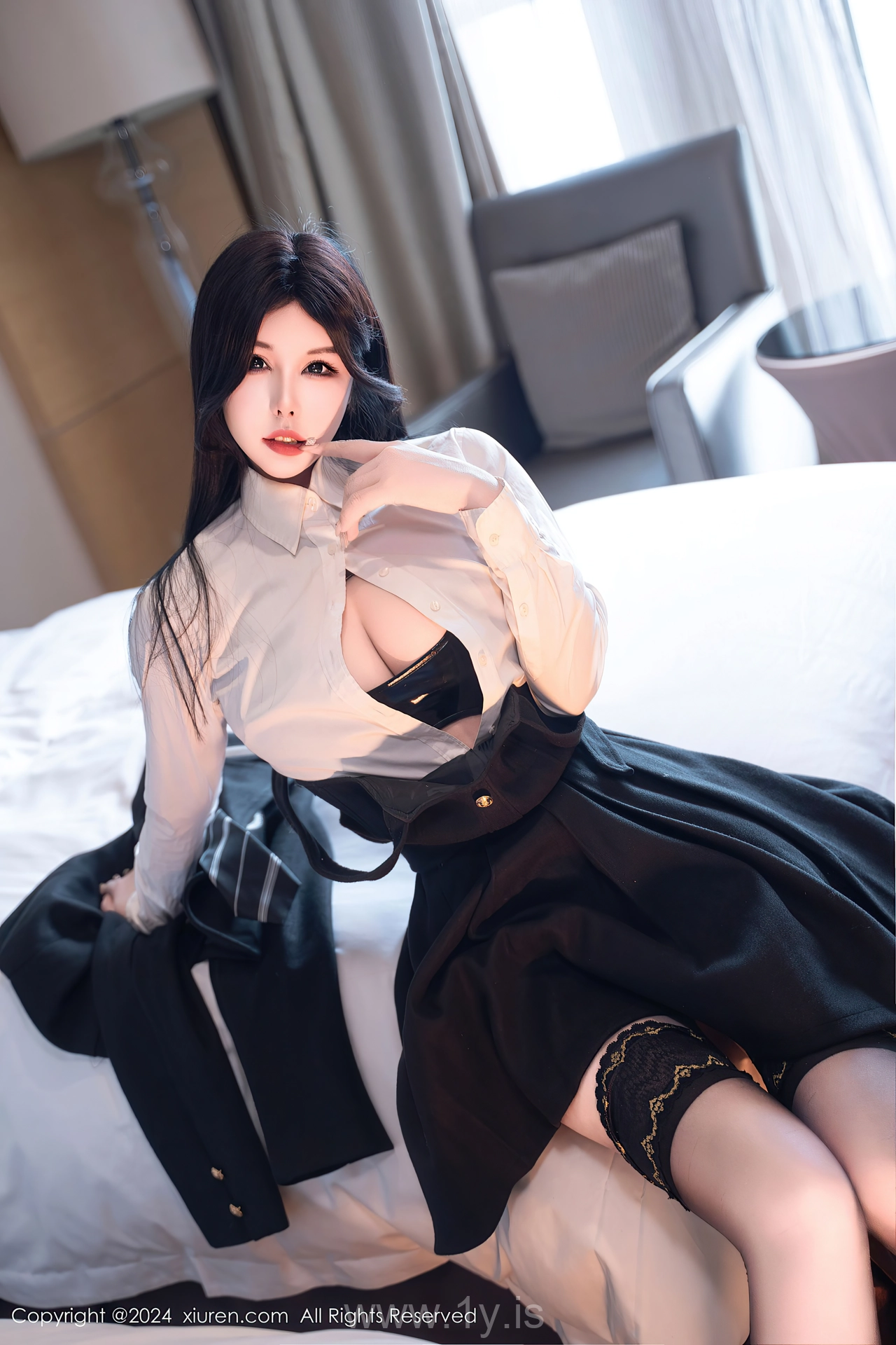 XIUREN(秀人网) No.9106 Playful Asian Temptress 陈芊儿