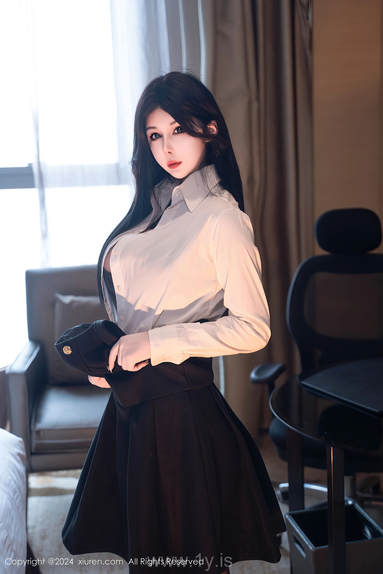 XIUREN(秀人网) No.9106 Playful Asian Temptress 陈芊儿