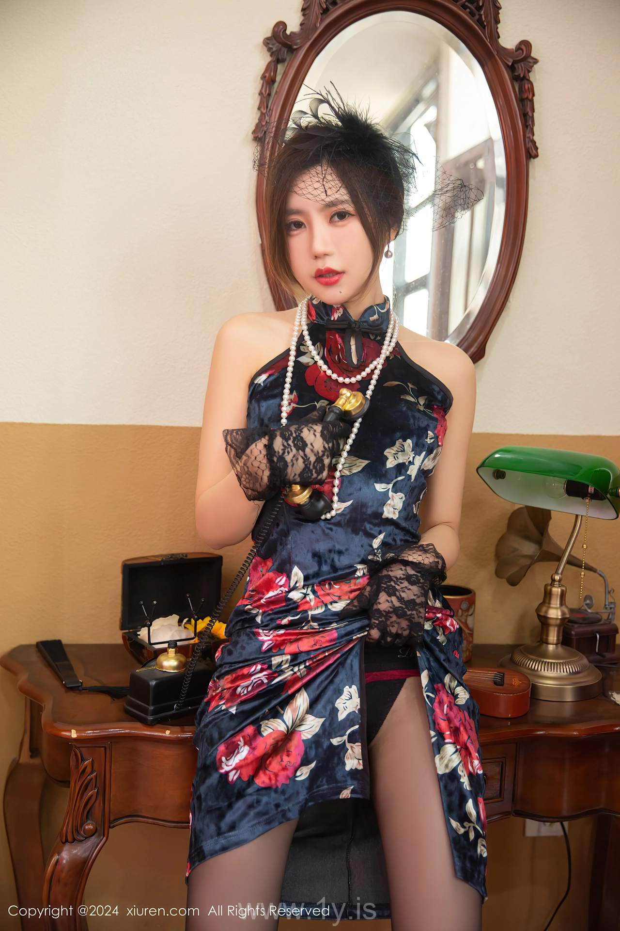 XIUREN(秀人网) No.9116 Innocent & Tempting Asian Sweetie 绮里嘉ula