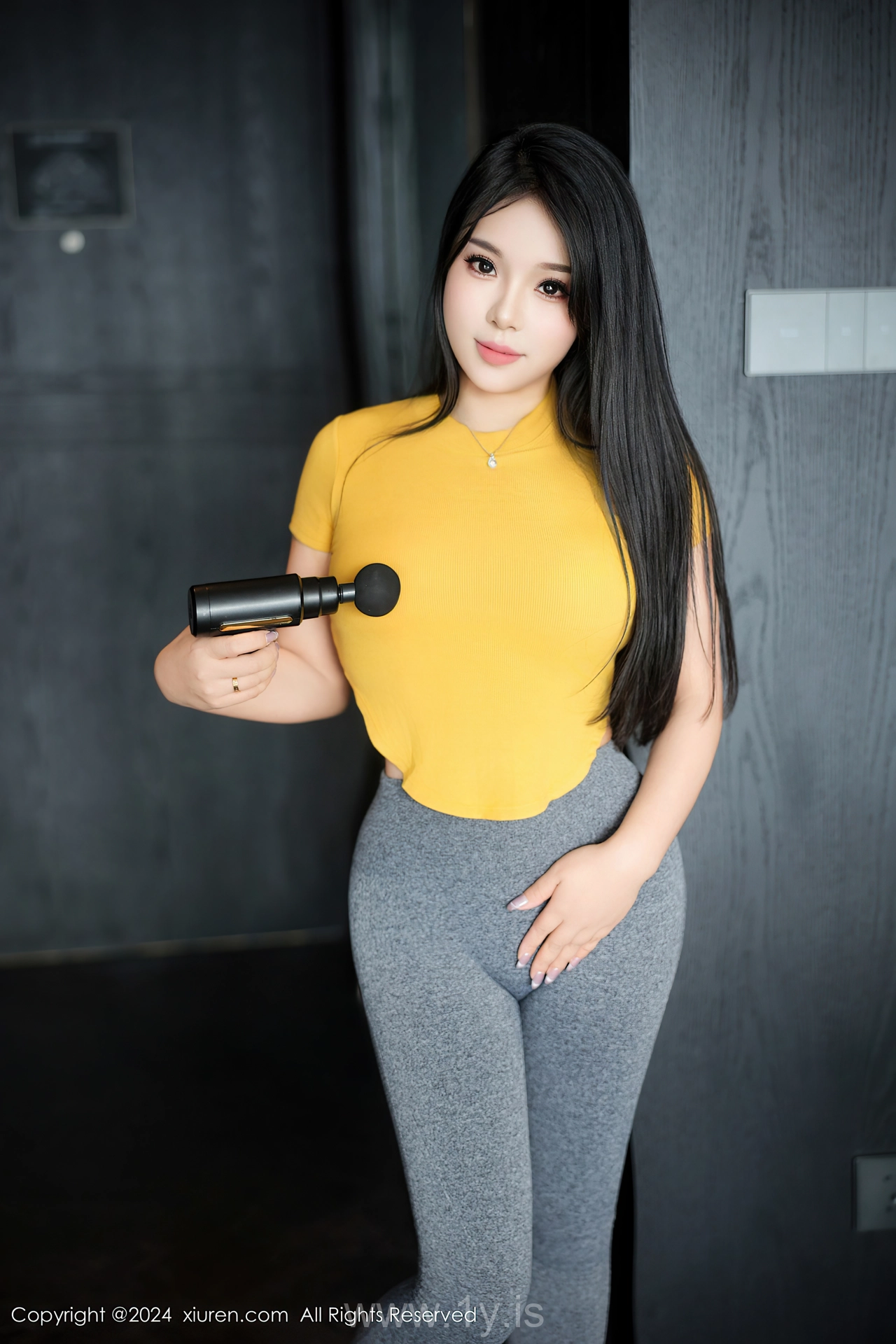 XIUREN(秀人网) No.9117 Dazzling & Decent Asian Belle 麦田