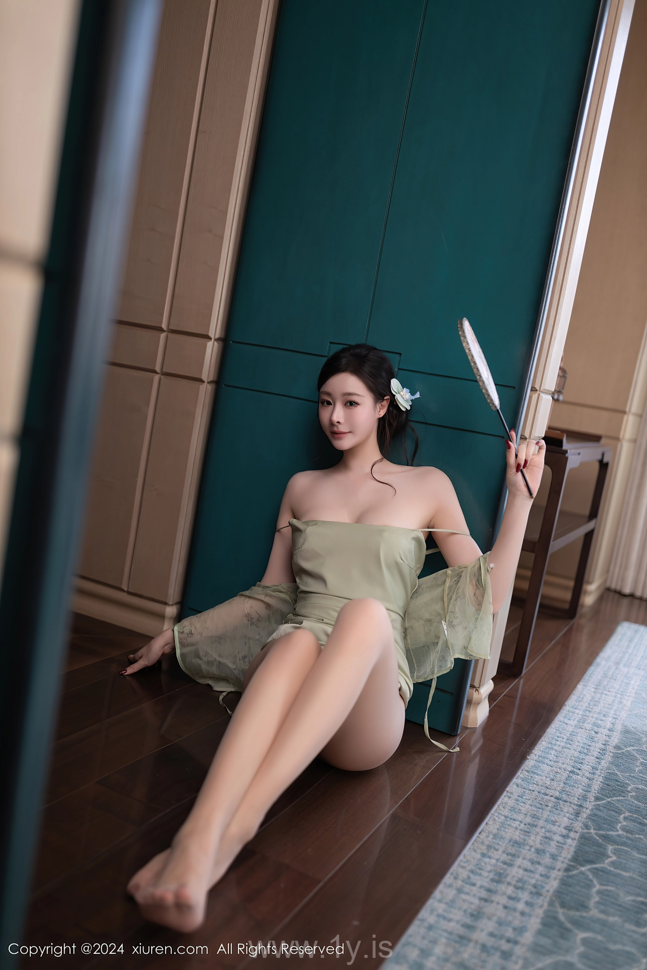 XIUREN(秀人网) No.9124 Enchanting & Sensuous Asian Model 小逗逗