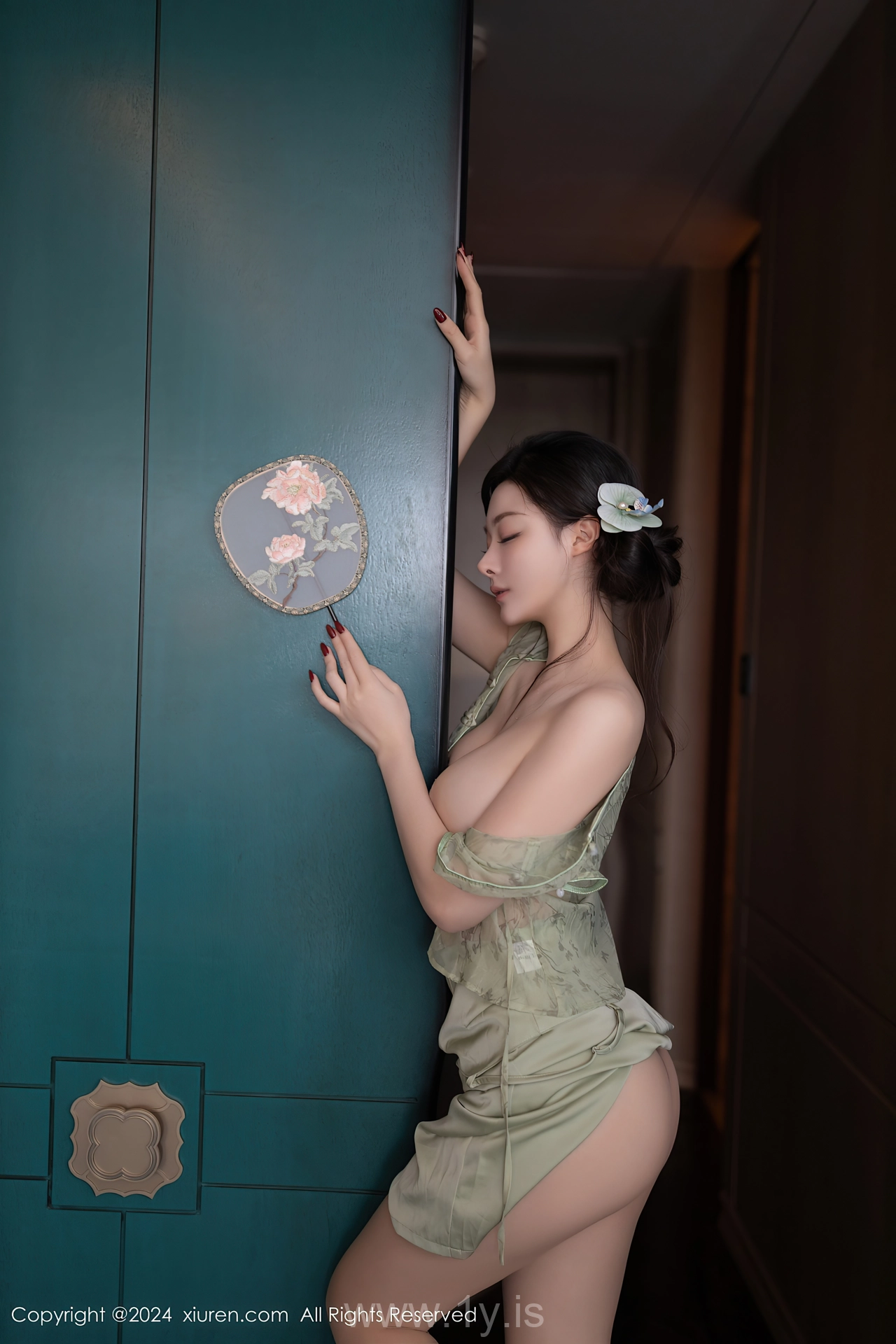 XIUREN(秀人网) No.9124 Enchanting & Sensuous Asian Model 小逗逗