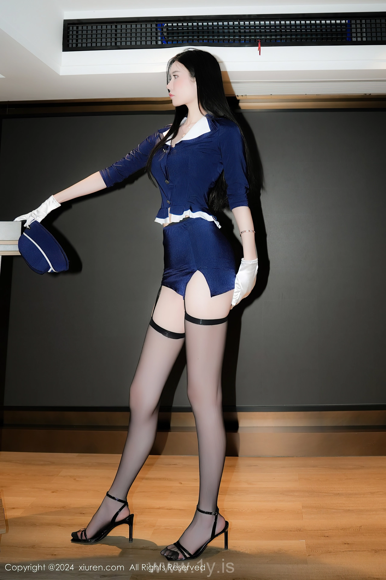 XIUREN(秀人网) No.9126 Trendy Chinese Femme fatale Erikaki