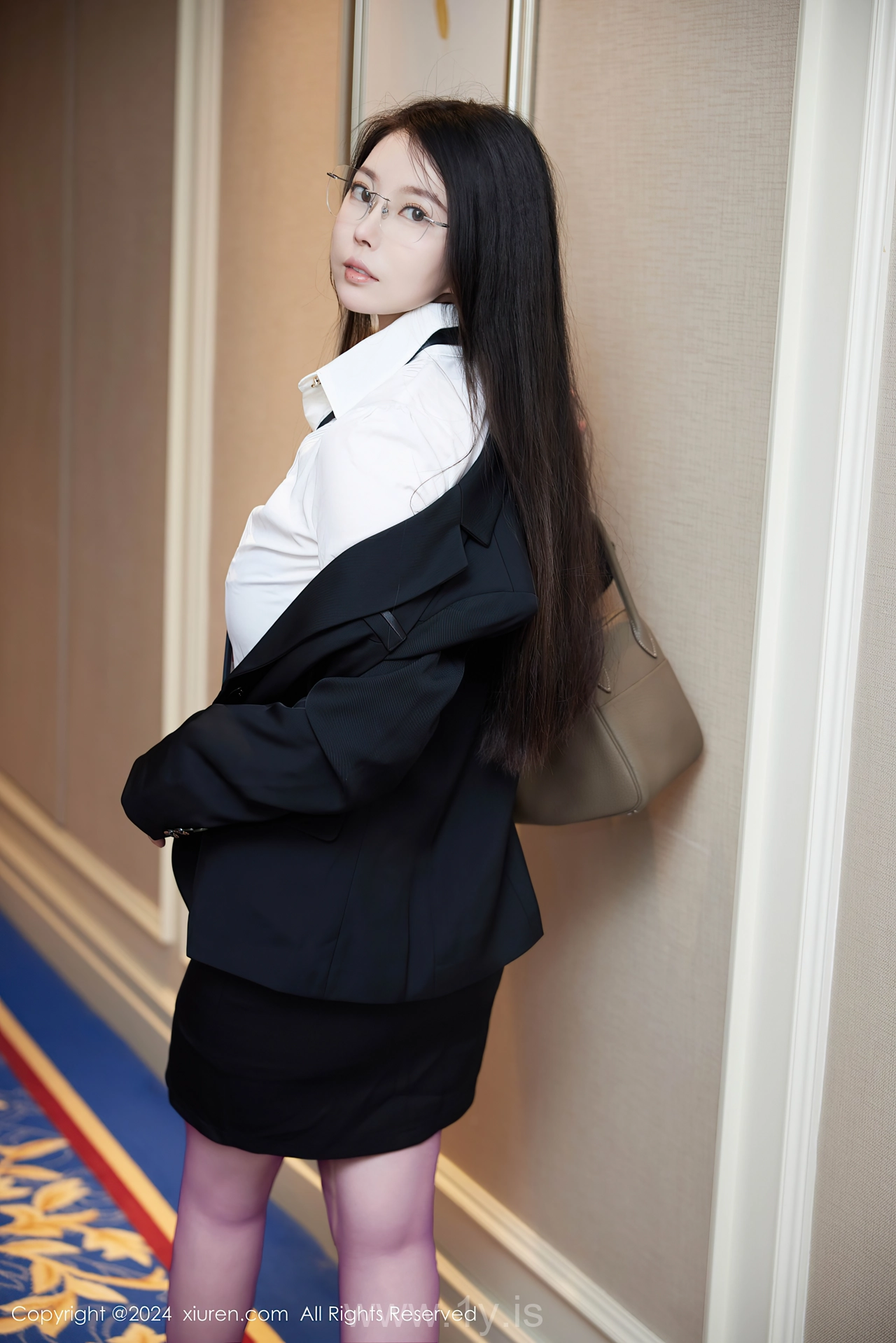 XIUREN(秀人网) No.9131 Dazzling Chinese Queen 白茹雪abby