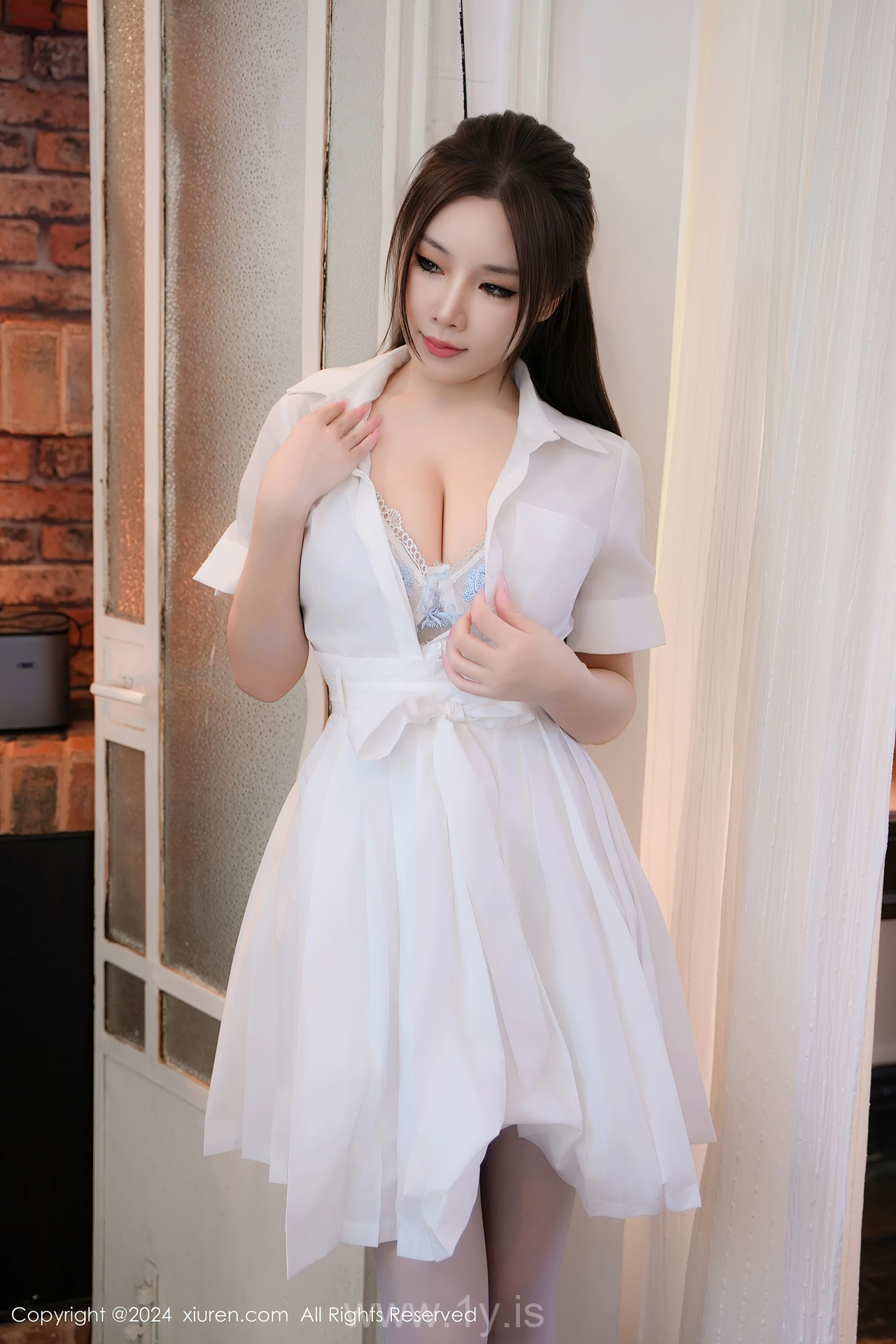 XIUREN(秀人网) No.9136 Fashionable & Elegant Asian Queen 金允珍呐