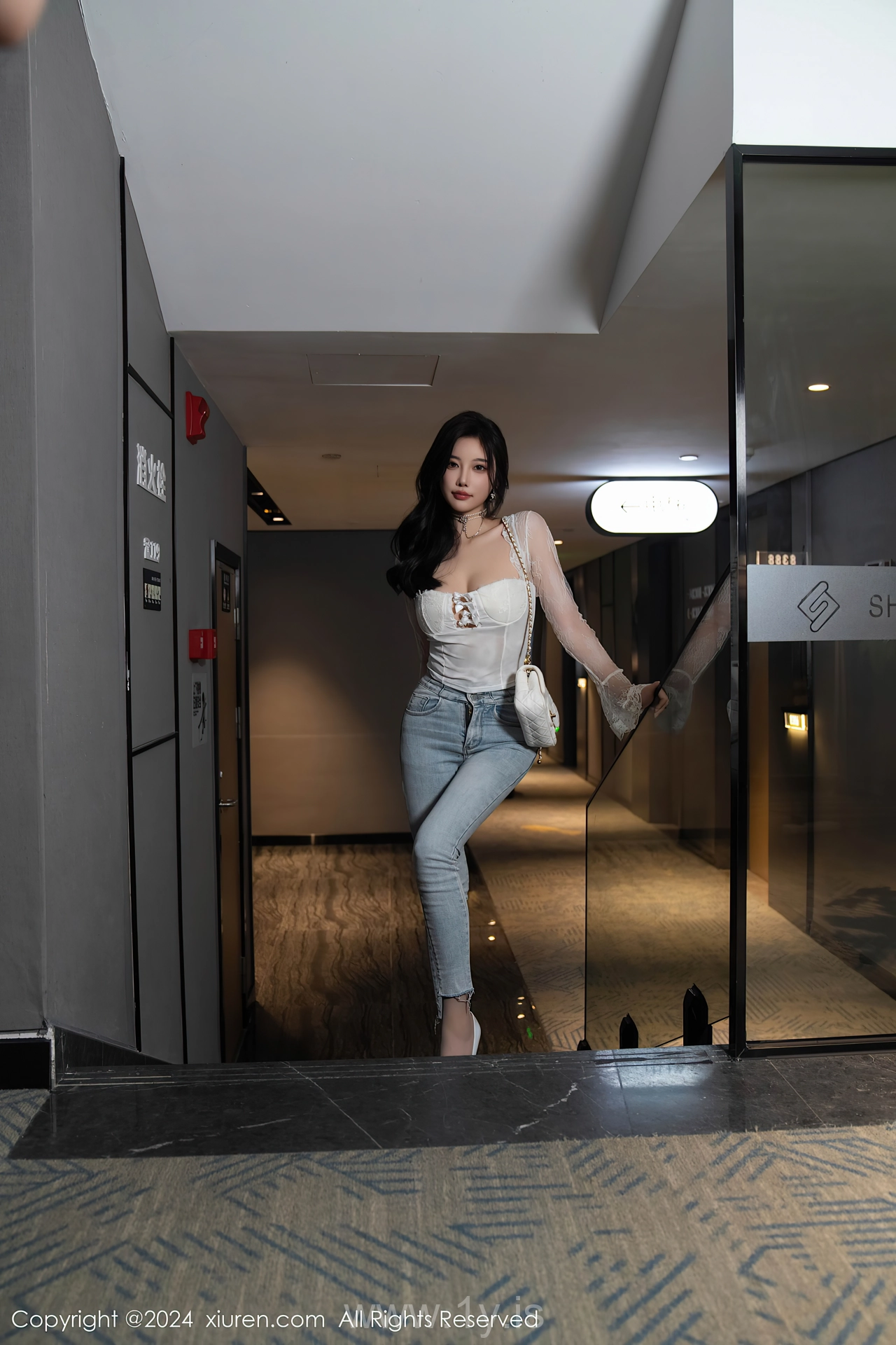 XIUREN(秀人网) No.9140 Well Done & Enchanting Chinese Women 杨晨晨Yome