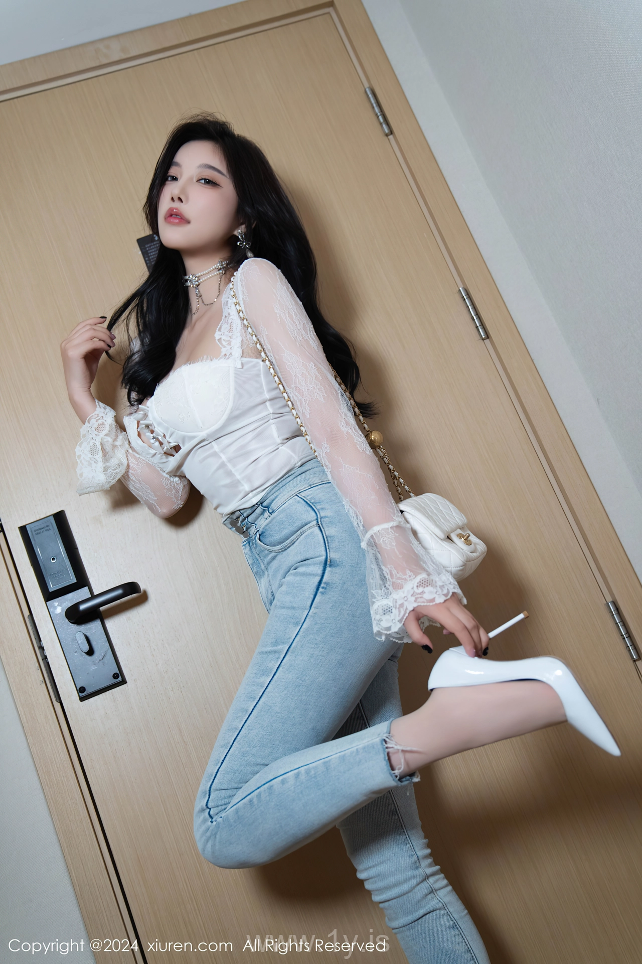 XIUREN(秀人网) No.9140 Well Done & Enchanting Chinese Women 杨晨晨Yome