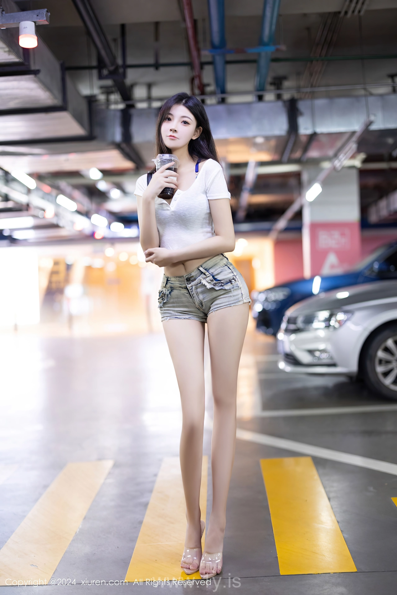 XIUREN(秀人网) No.9141 Cute Chinese Muse 初梦瑶