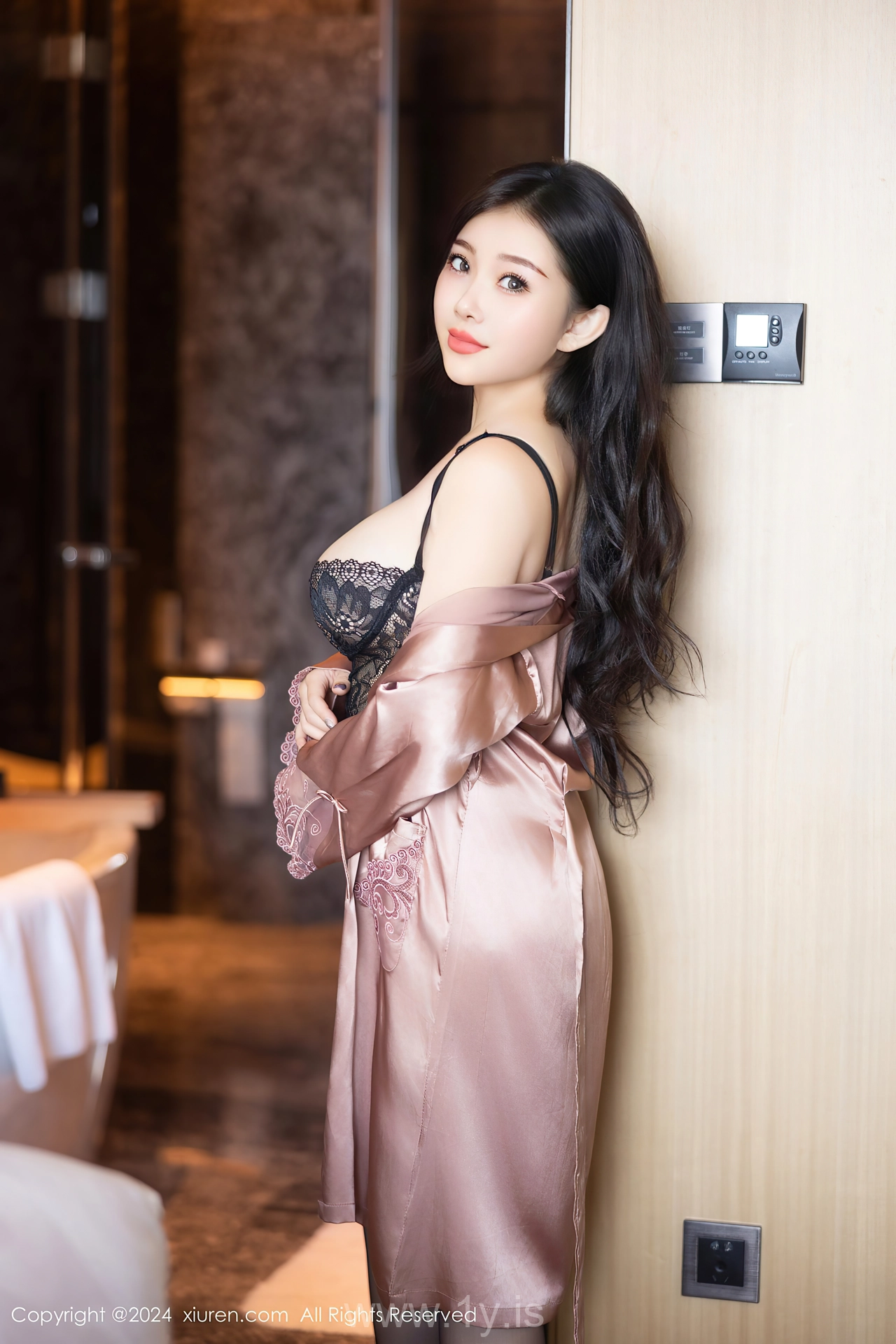 XIUREN(秀人网) No.9159 Charming Chinese Belle 白洁Bessie