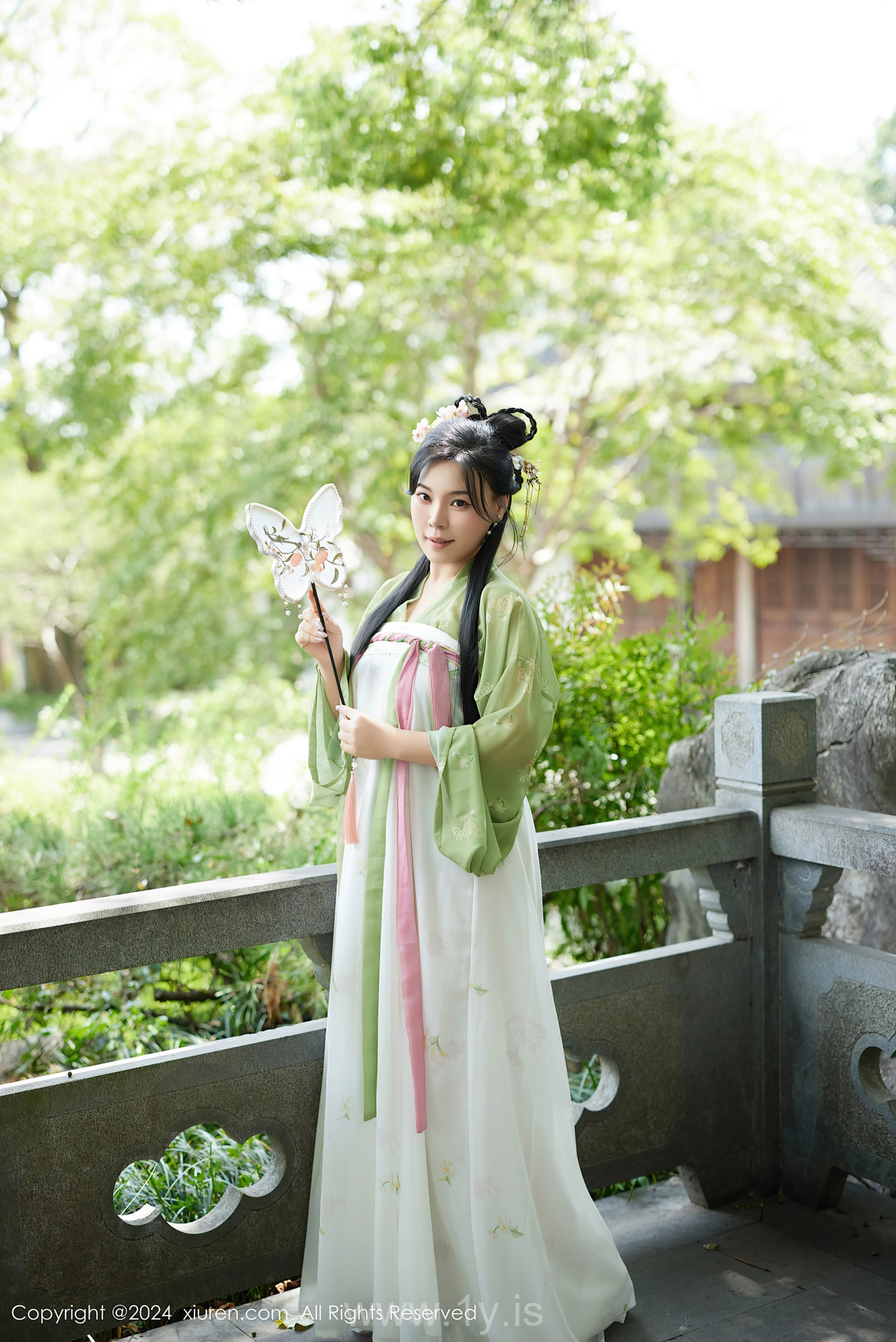 XIUREN(秀人网) No.9162 Fancy & Charming Chinese Sweetheart 麦田