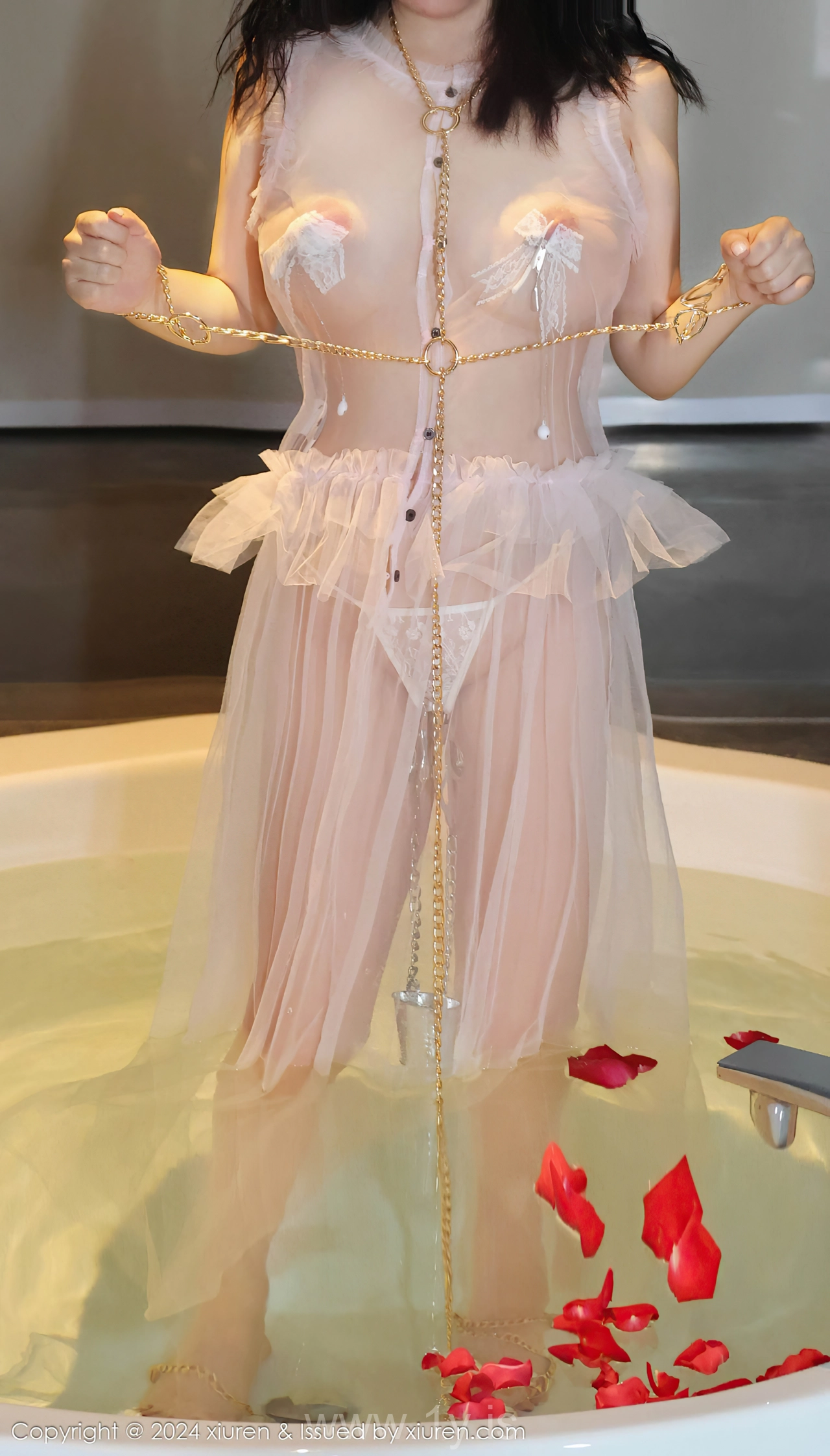 XIUREN(秀人网) No.9164 Enchanting Asian Peri 小薯条nienie