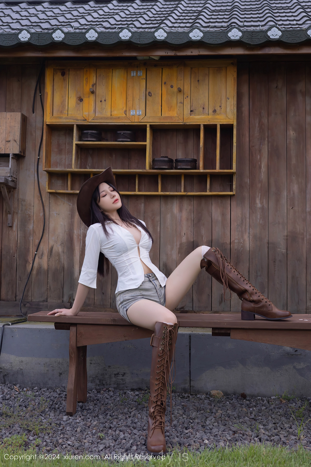 XIUREN(秀人网) No.9166 Decent Asian Jewel 鱼子酱Fish