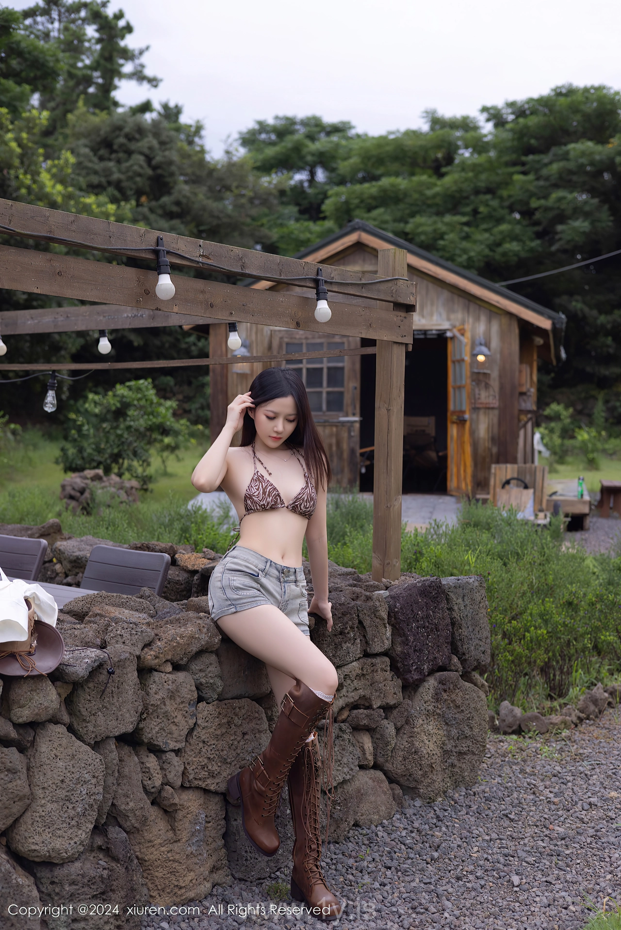 XIUREN(秀人网) No.9166 Decent Asian Jewel 鱼子酱Fish